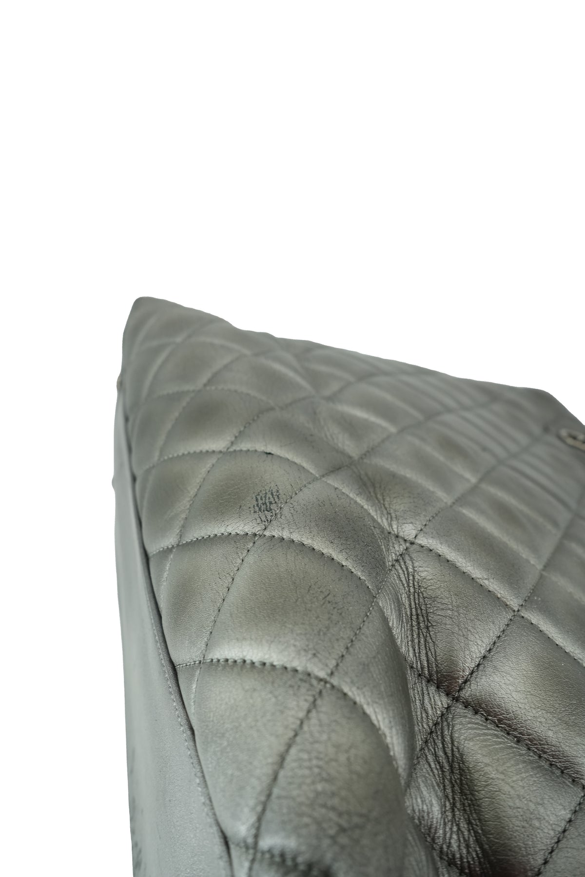 Chanel dark silver quilted large trendy shopping tote 21647644