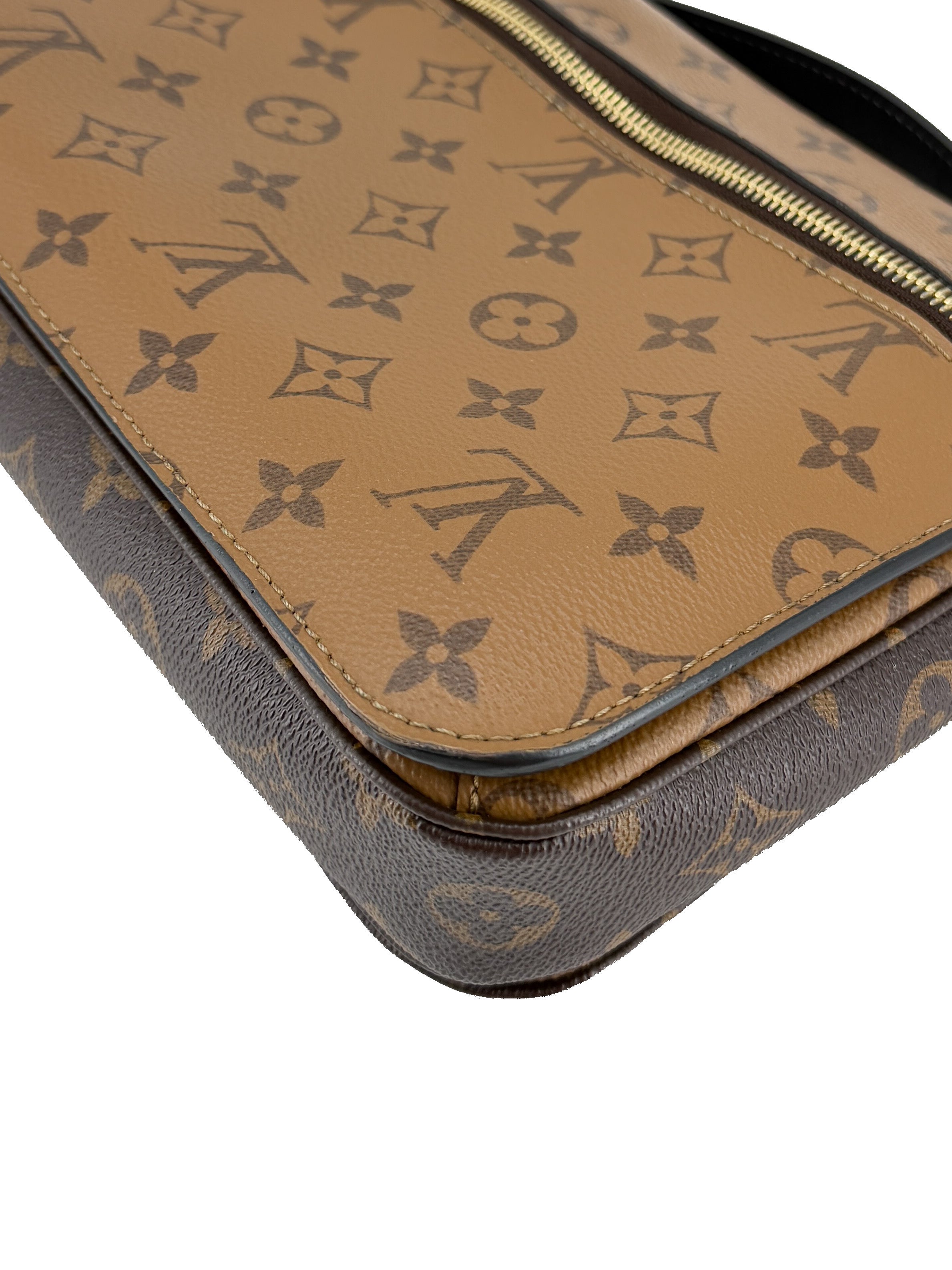Louis Vuitton reverse monogram Pochette Metis SD0159