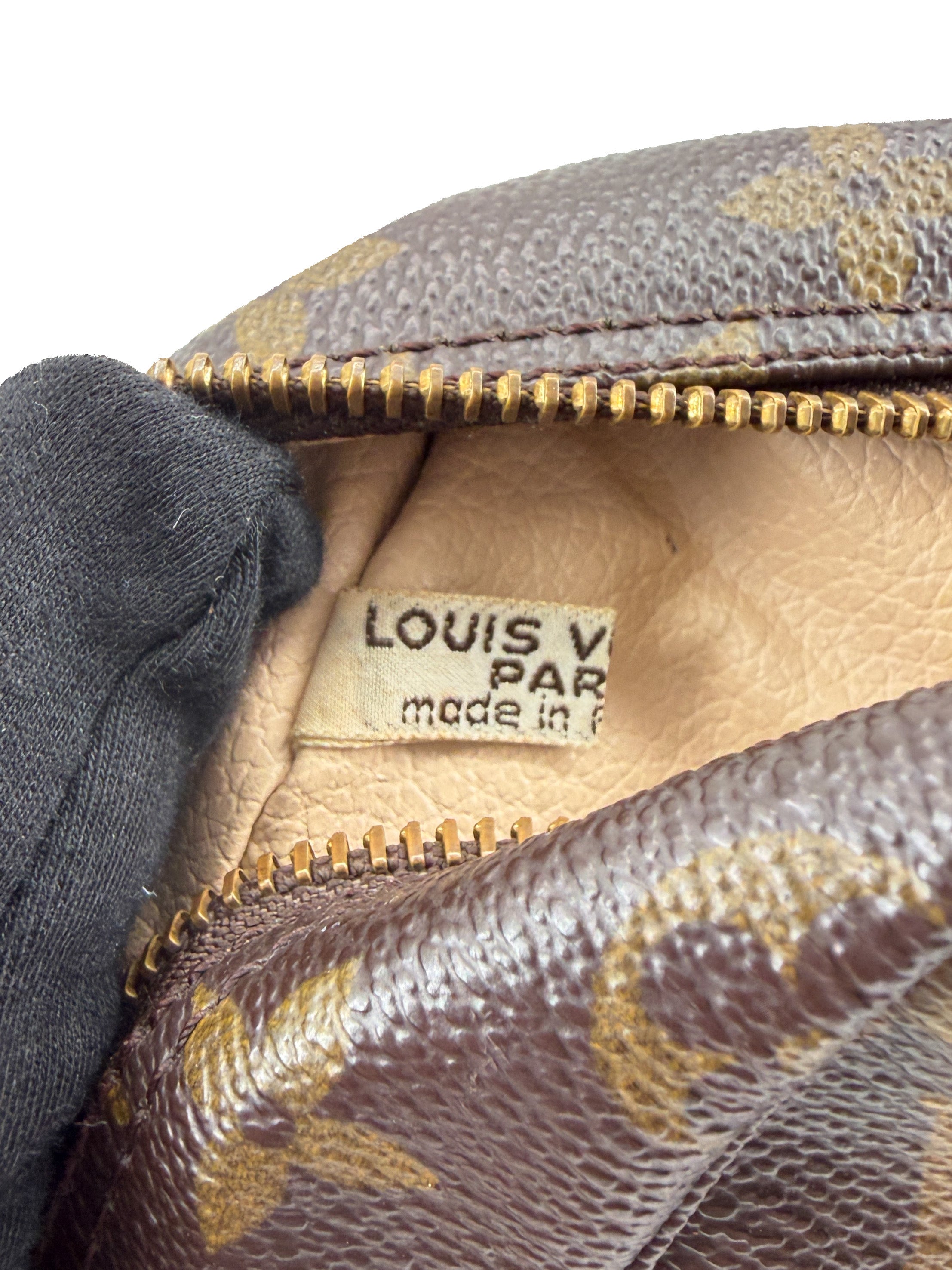 Louis Vuitton monogram Trousse Toilette 28