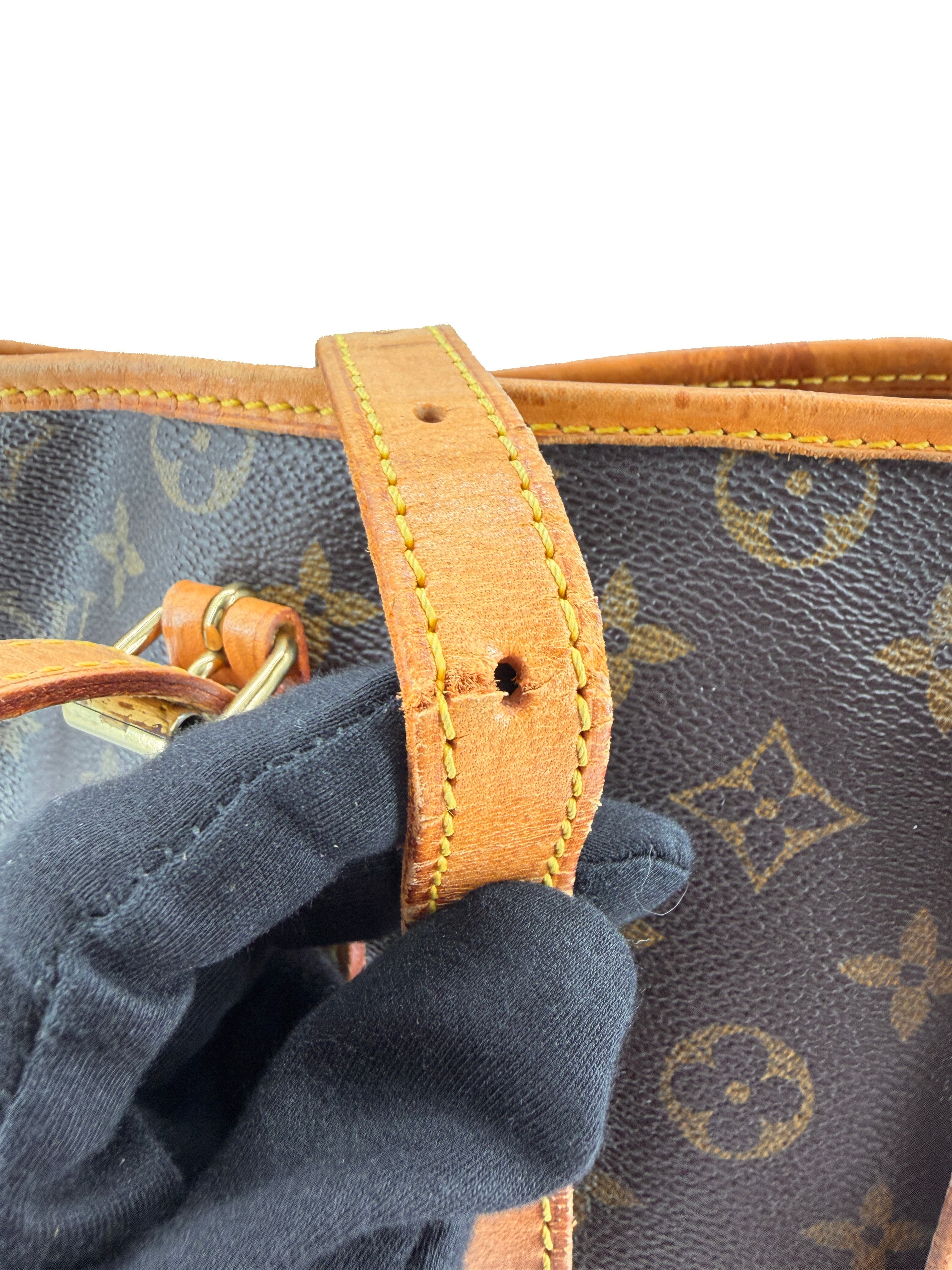 Louis Vuitton monogram bucket GM AR1005