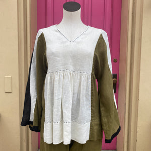 Devotion Twins cream and Olive long sleeve top size S