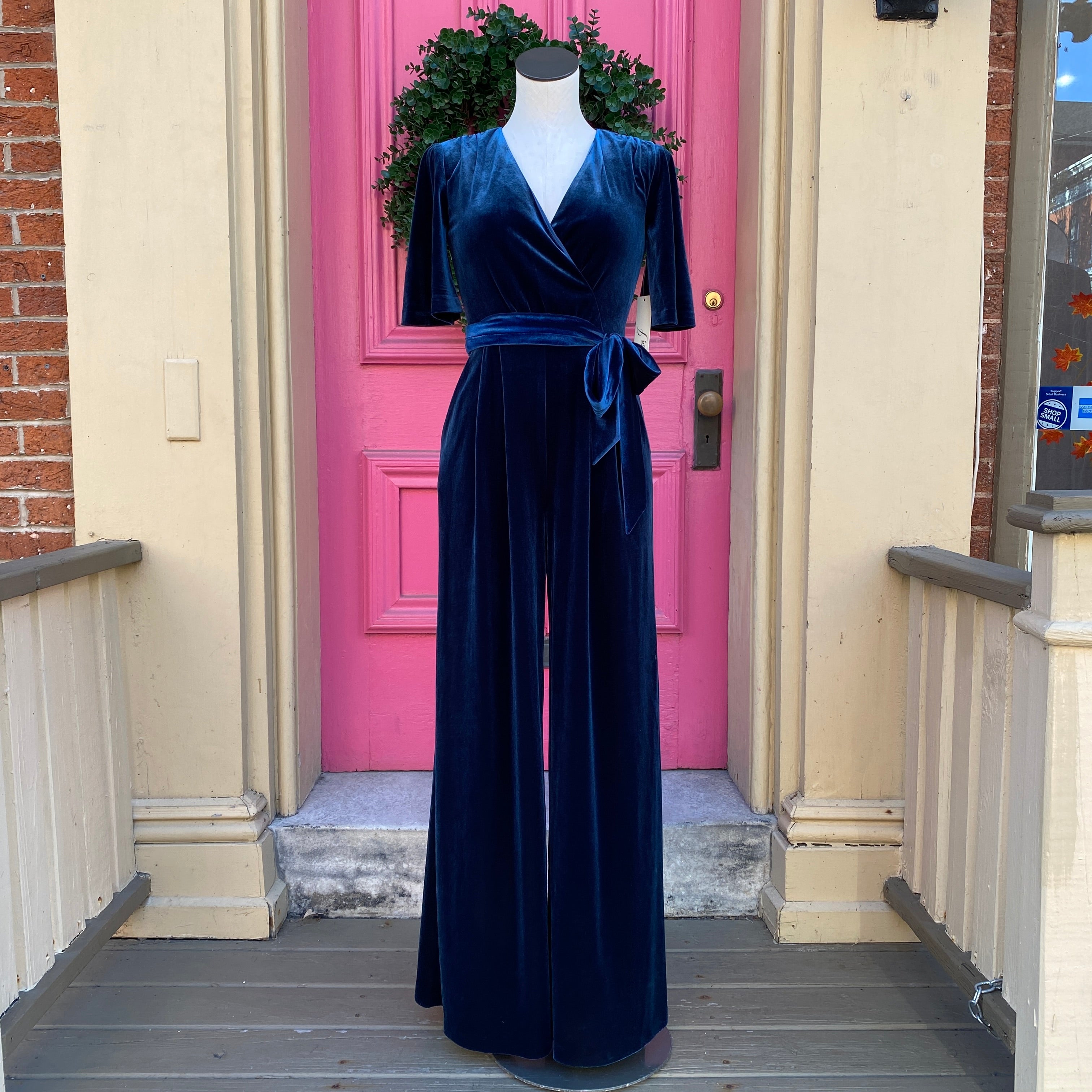 Eliza J velour jumpsuit size 2 New With Tags
