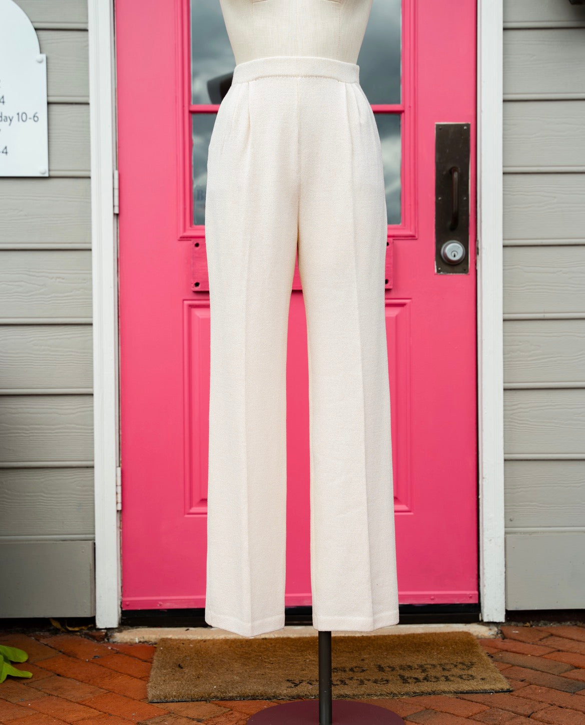 St. John cream knit pants size 6