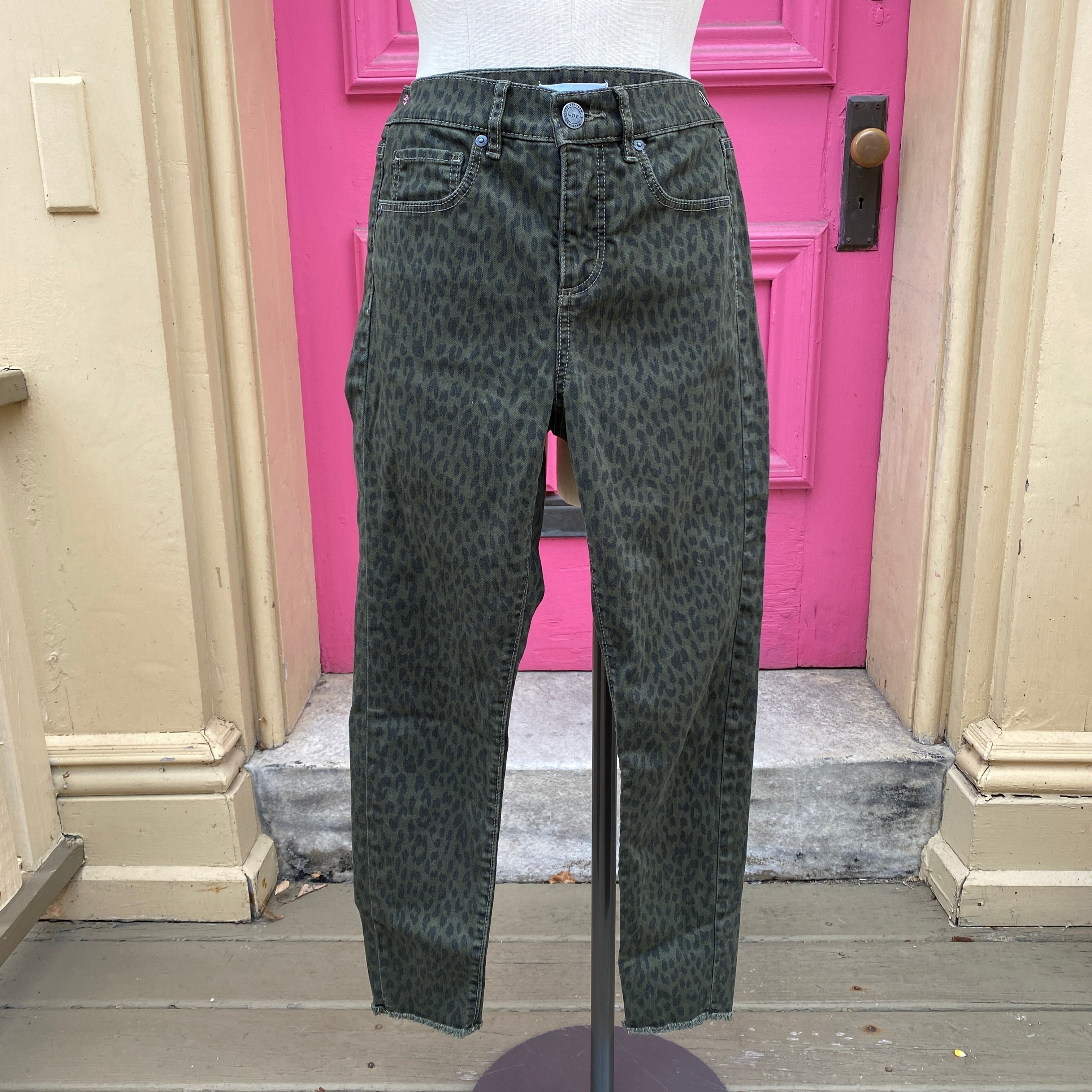 Loft high waist skinny olive leopard print jeans size 0 petite