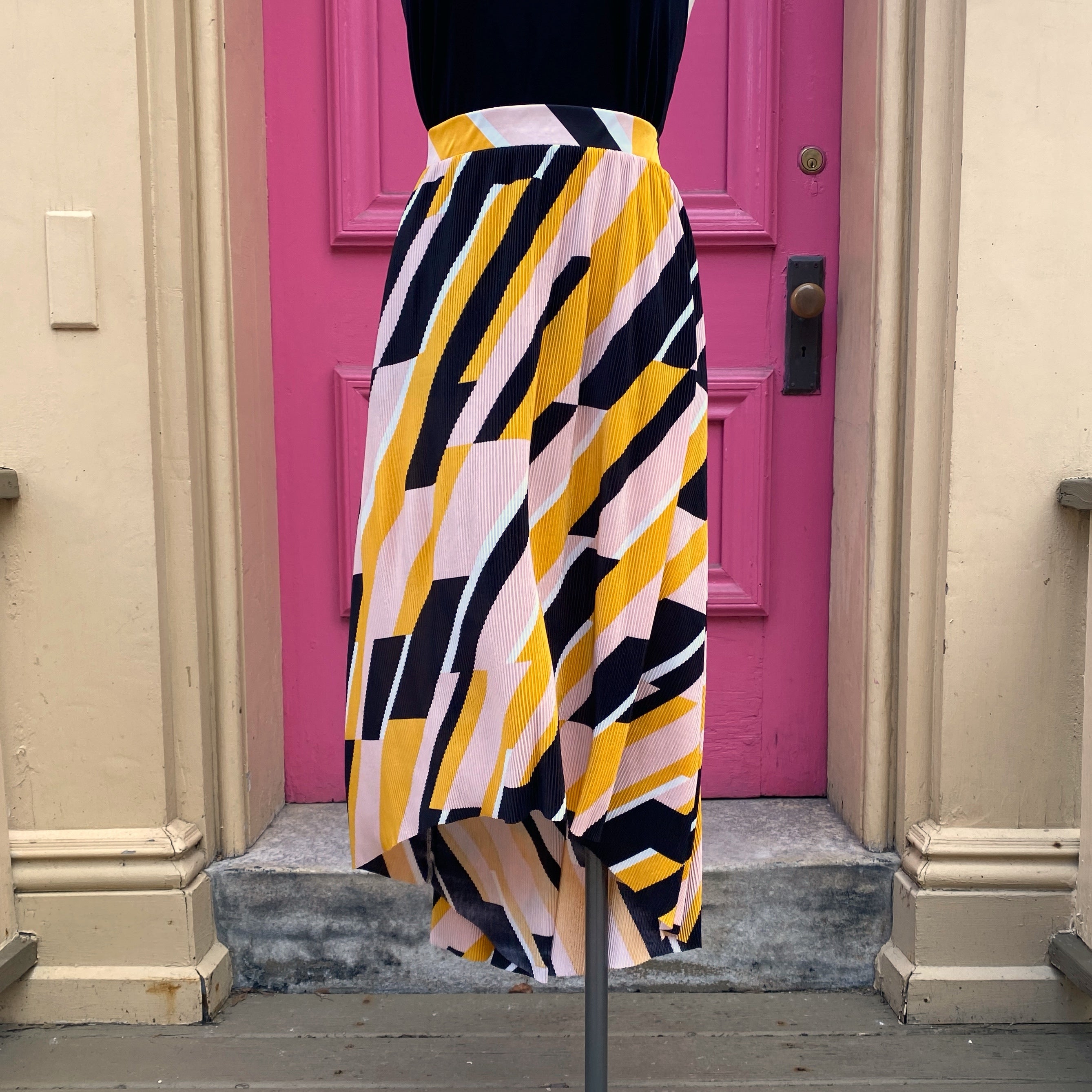 Lane Bryant black pink yellow pleated skirt size 18/20 New With Tags