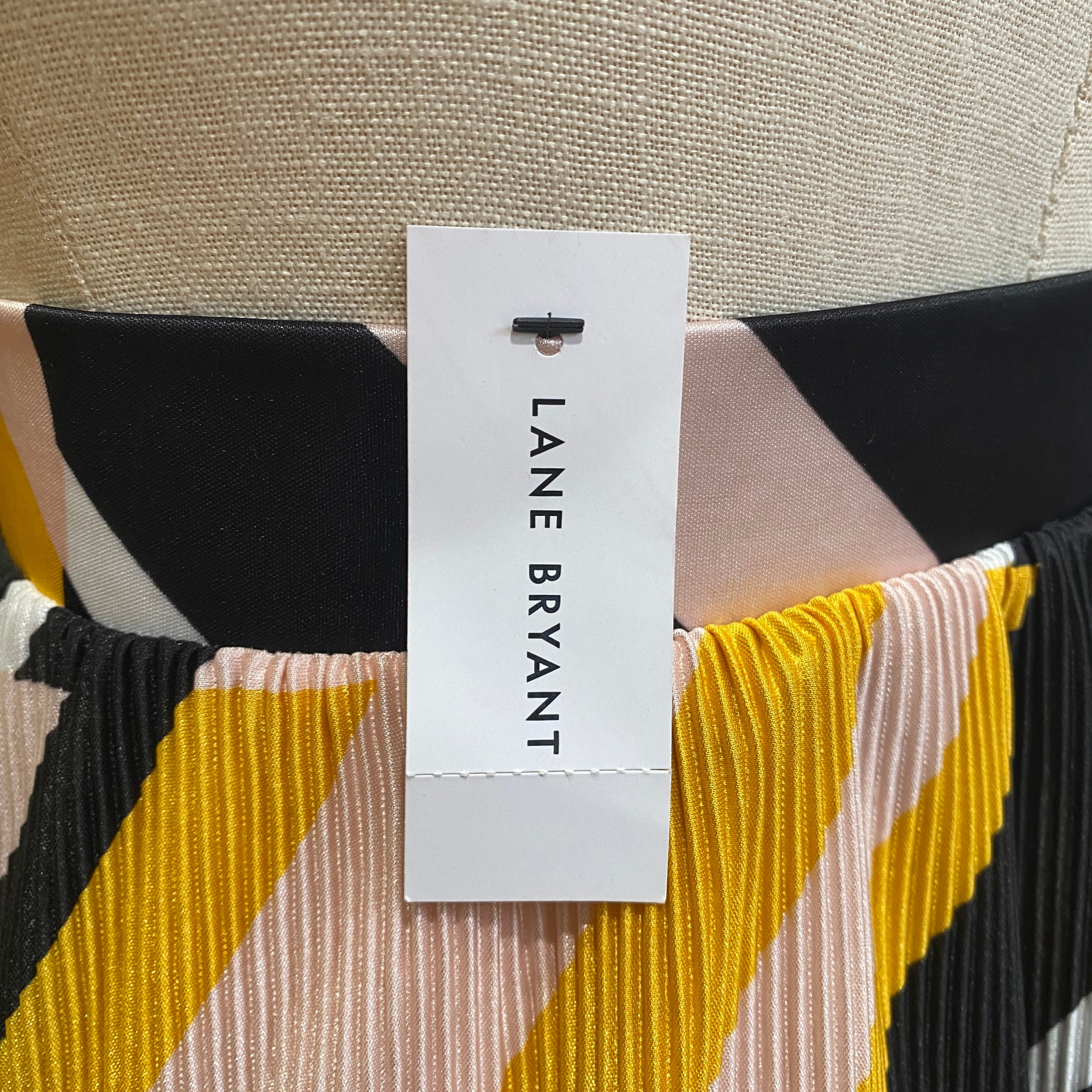 Lane Bryant black pink yellow pleated skirt size 18/20 New With Tags