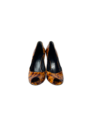Gucci patent leather tortoise wedges size 7