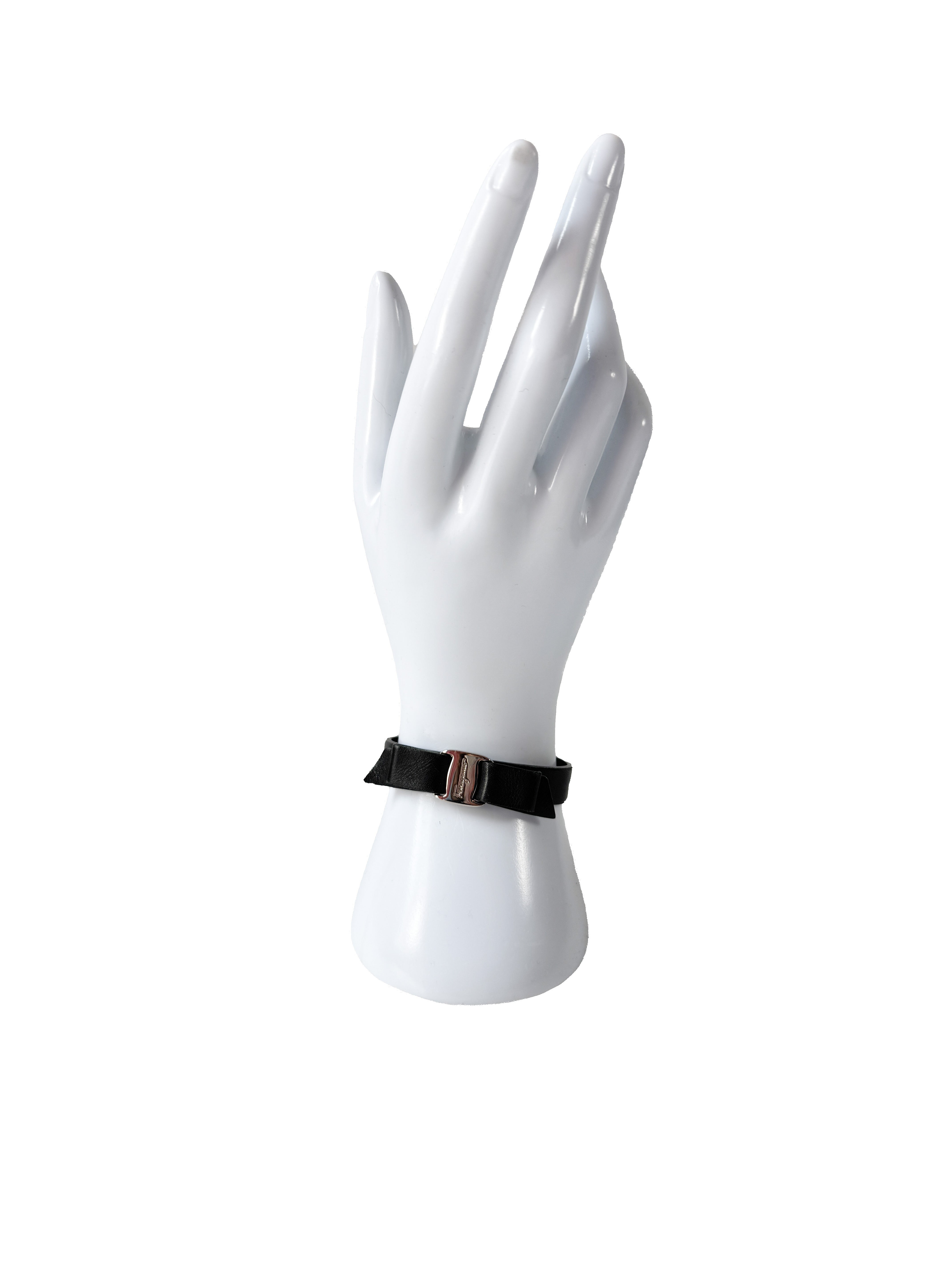 Salvatore Ferragamo black leather Vara bow bracelet BOX