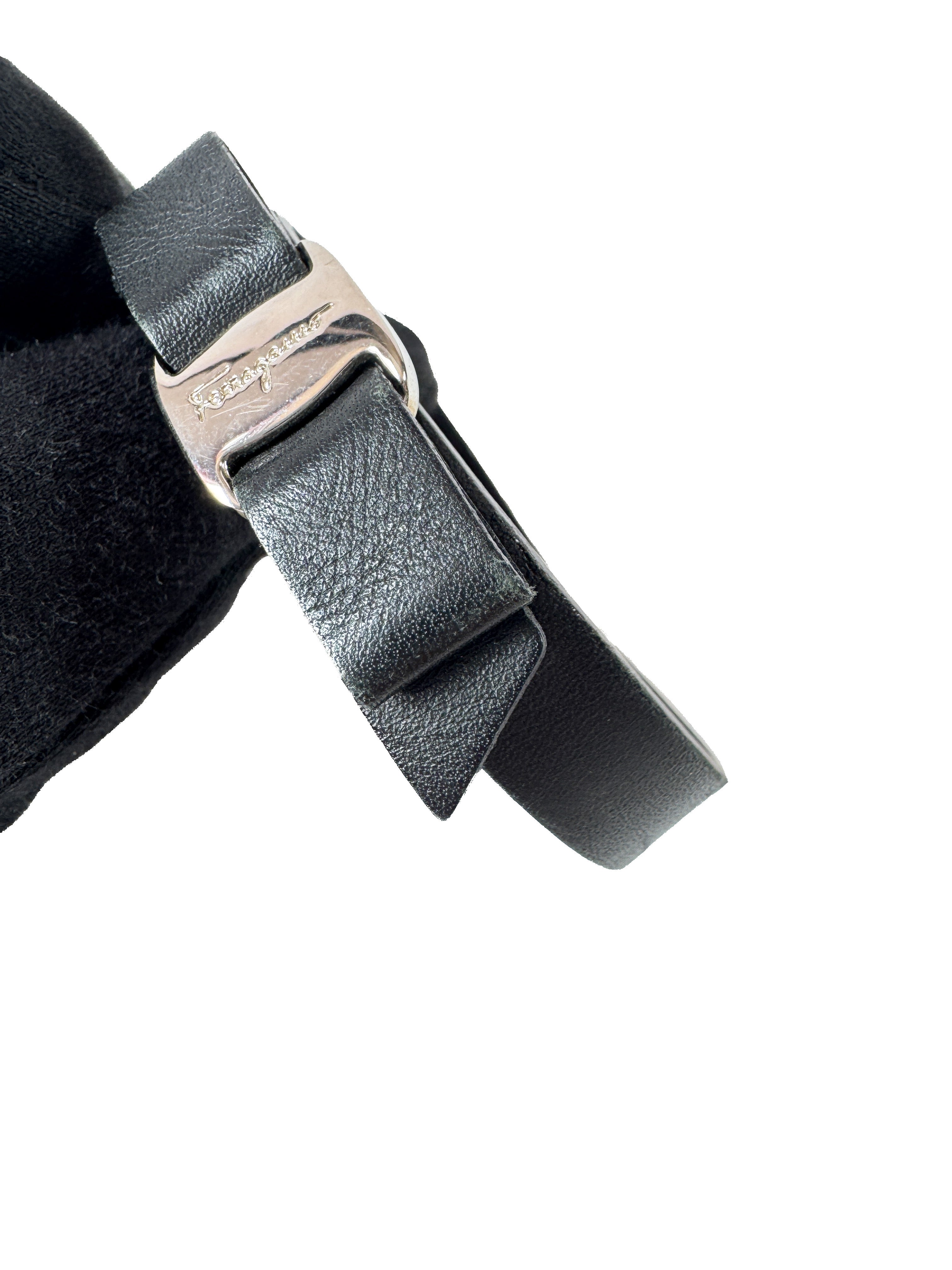 Salvatore Ferragamo black leather Vara bow bracelet BOX