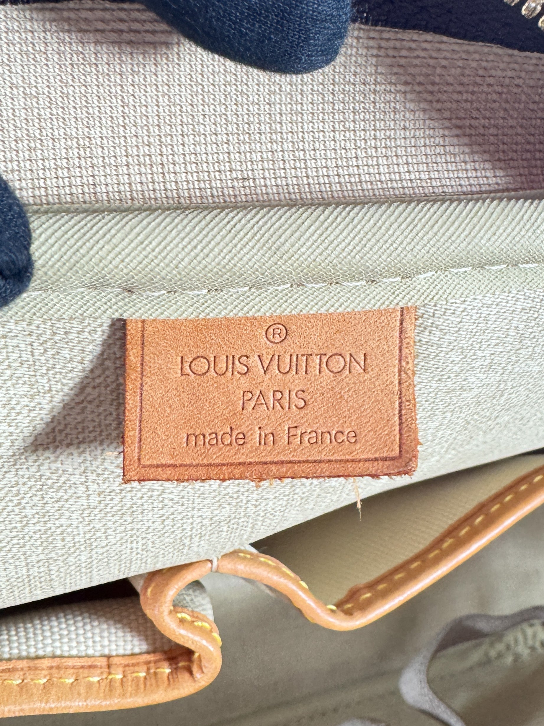Louis Vuitton monogram Deauville MB0192