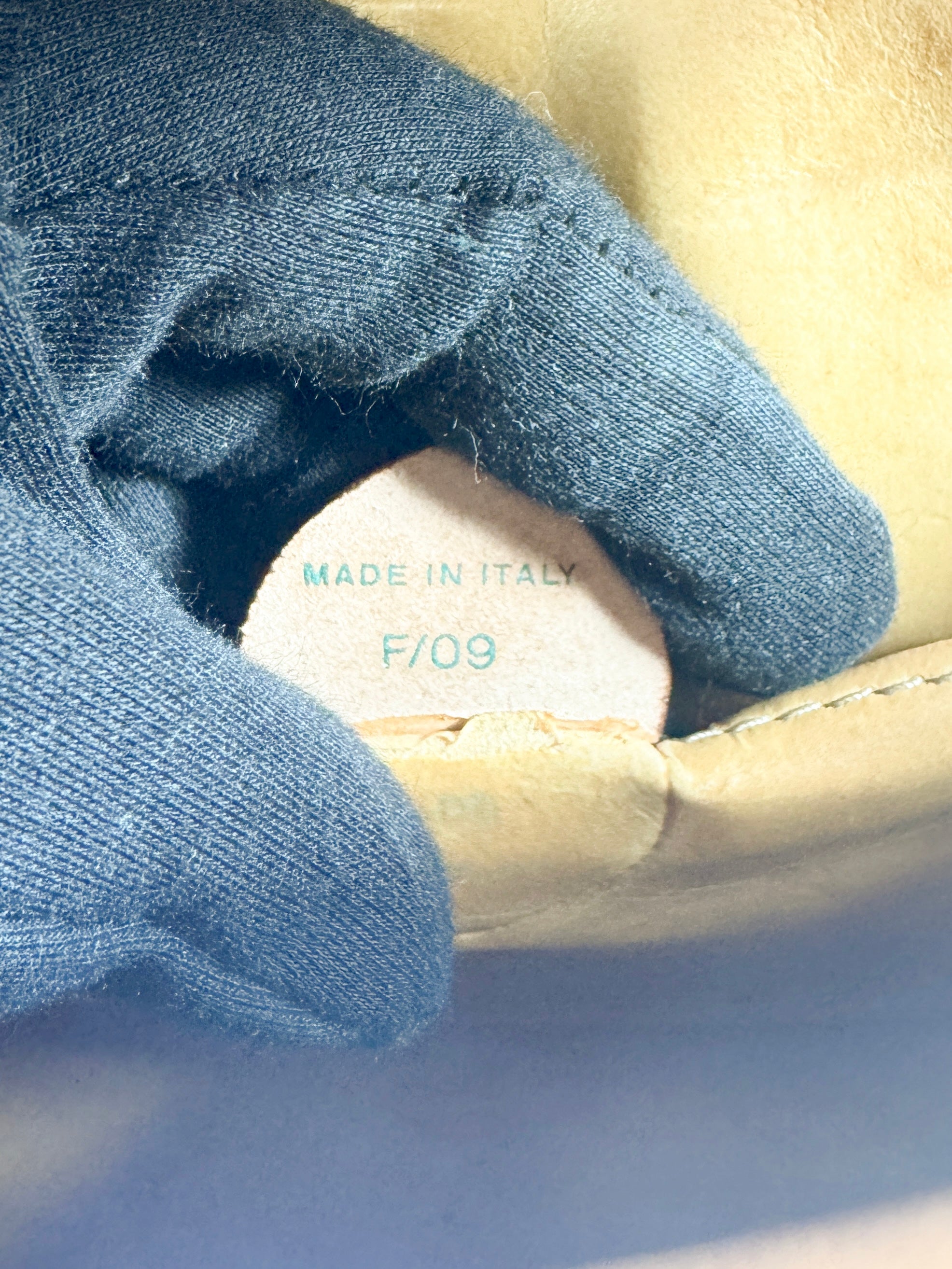 Celine vintage vanilla Macadame crossbody F/09