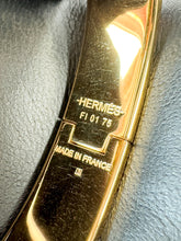 Hermès orange/gold clic H bangle GM FI 01 75