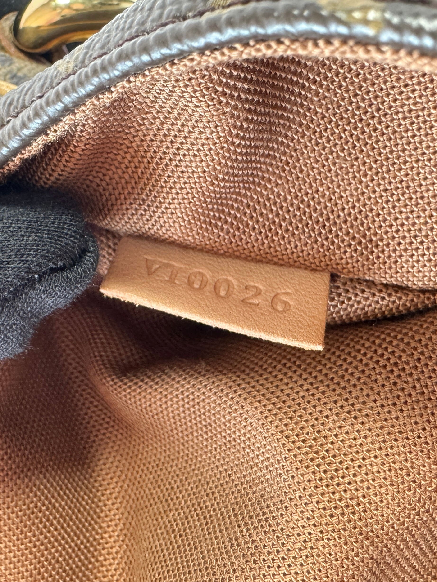 Louis Vuitton monogram Tulum PM VI0026