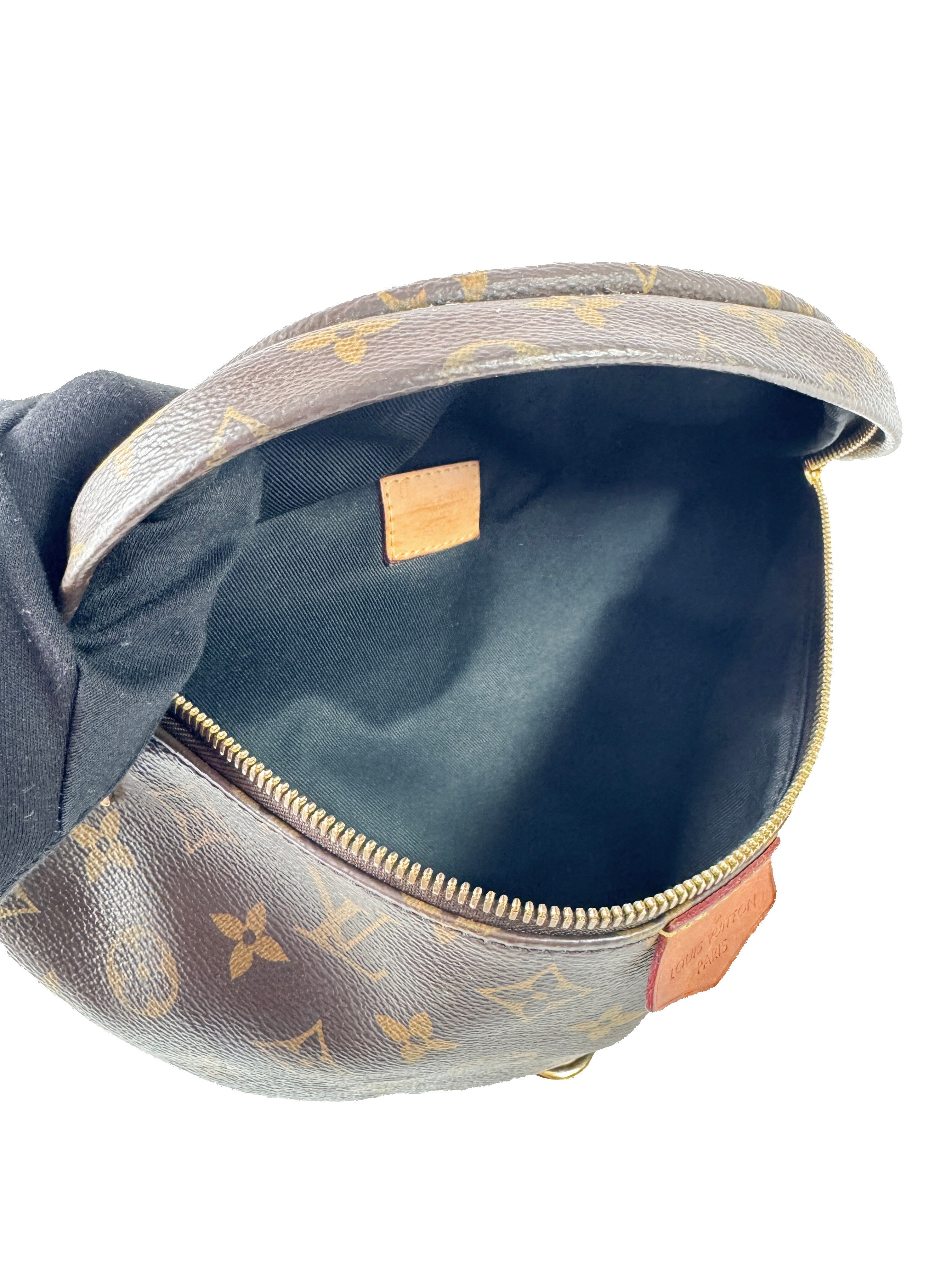 Louis Vuitton monogram bum bag MI0149