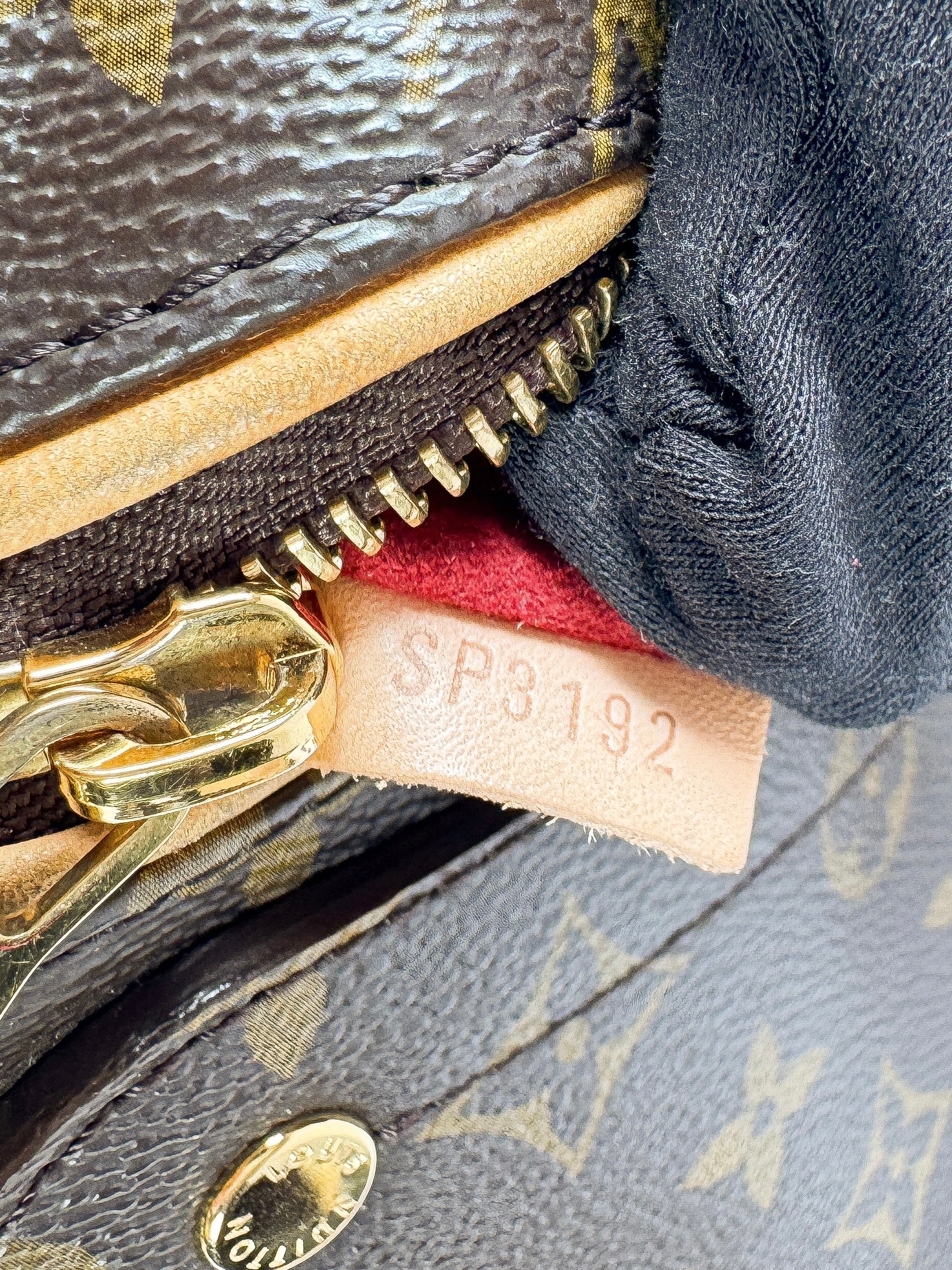 Louis Vuitton monogram red Olympe shoulder bag SP3192