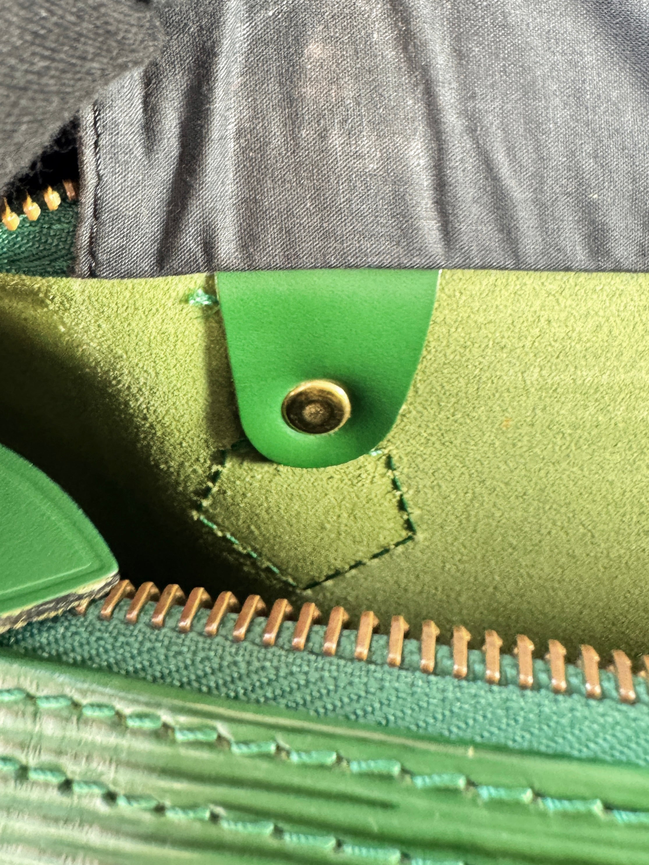 Louis Vuitton Borneo green epi speedy 35 VI0934