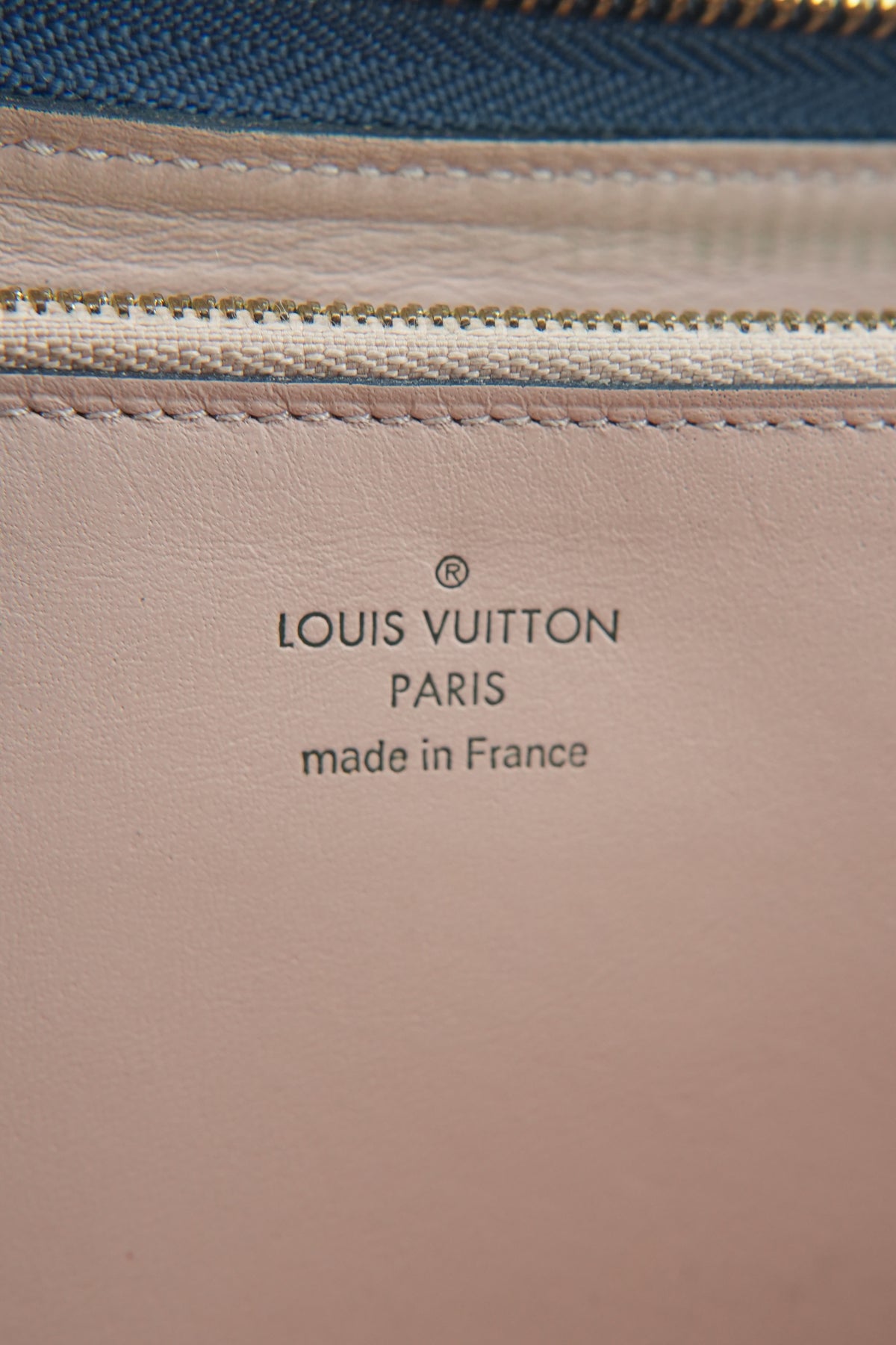 Louis Vuitton navy leather Comet Tresor wallet MI3280