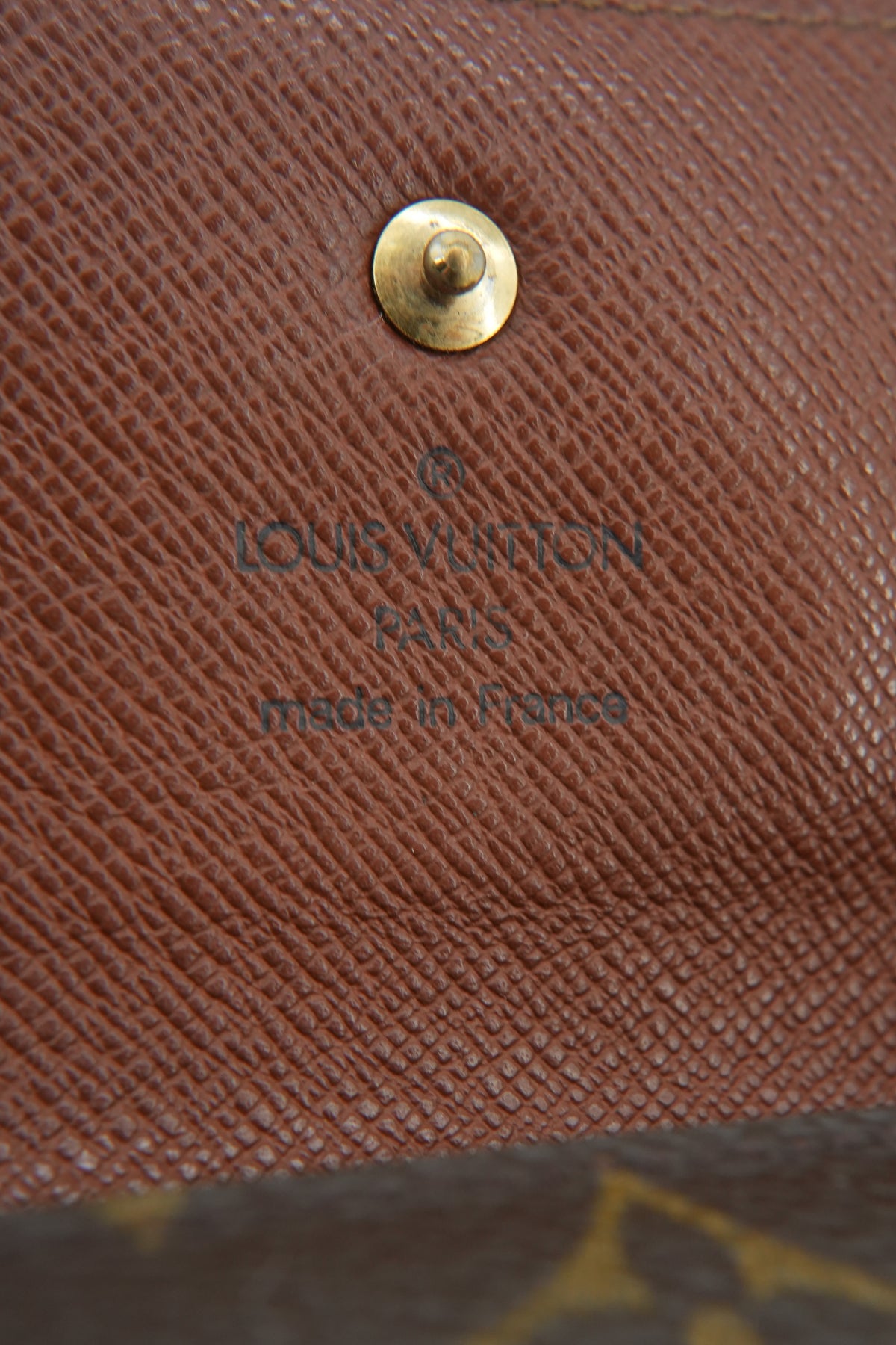 Louis Vuitton vintage monogram international wallet TH0981