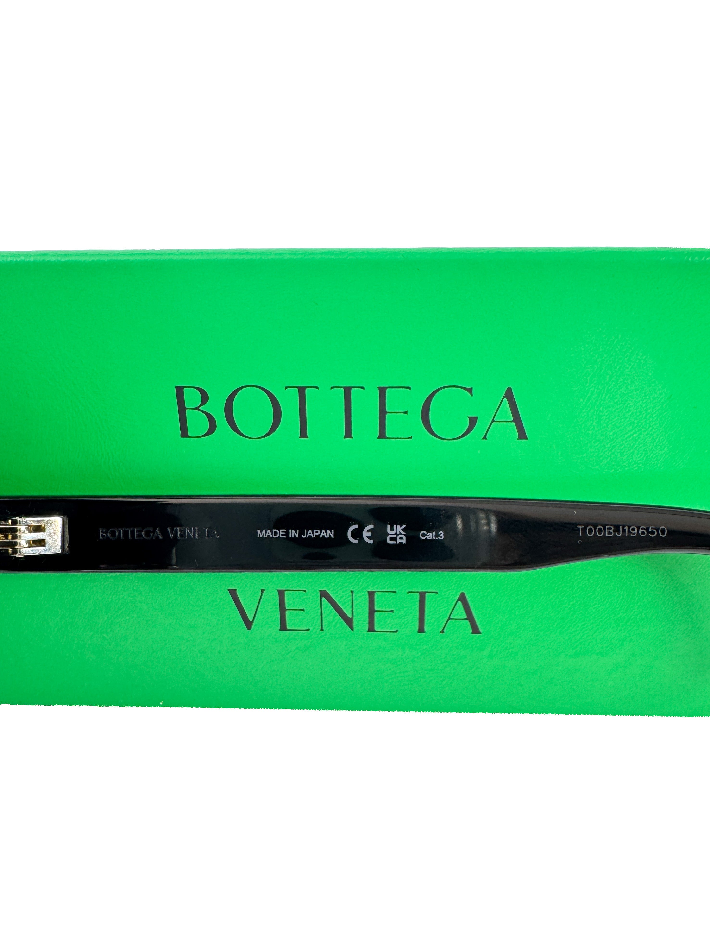 Bottega Veneta black sunglasses BV1123S *case*
