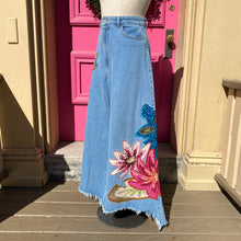 FARM Rio embroidered wide leg jeans size Large