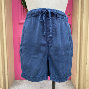 Gap navy drawstring shorts size XLarge