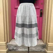 Amadi gray long sleeve top and skirt set size Large
