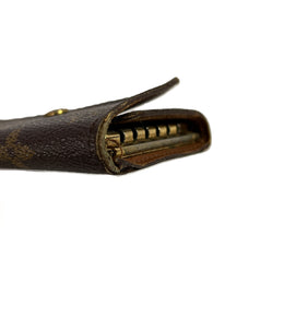 Louis Vuitton Rare Vintage Monogram Multicles Key Holder 1019lv18 at  1stDibs  louis vuitton key holder, louis vuitton vintage key holder,  vintage louis vuitton key holder