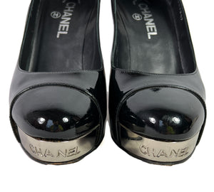 Chanel black patent leather pumps size 39