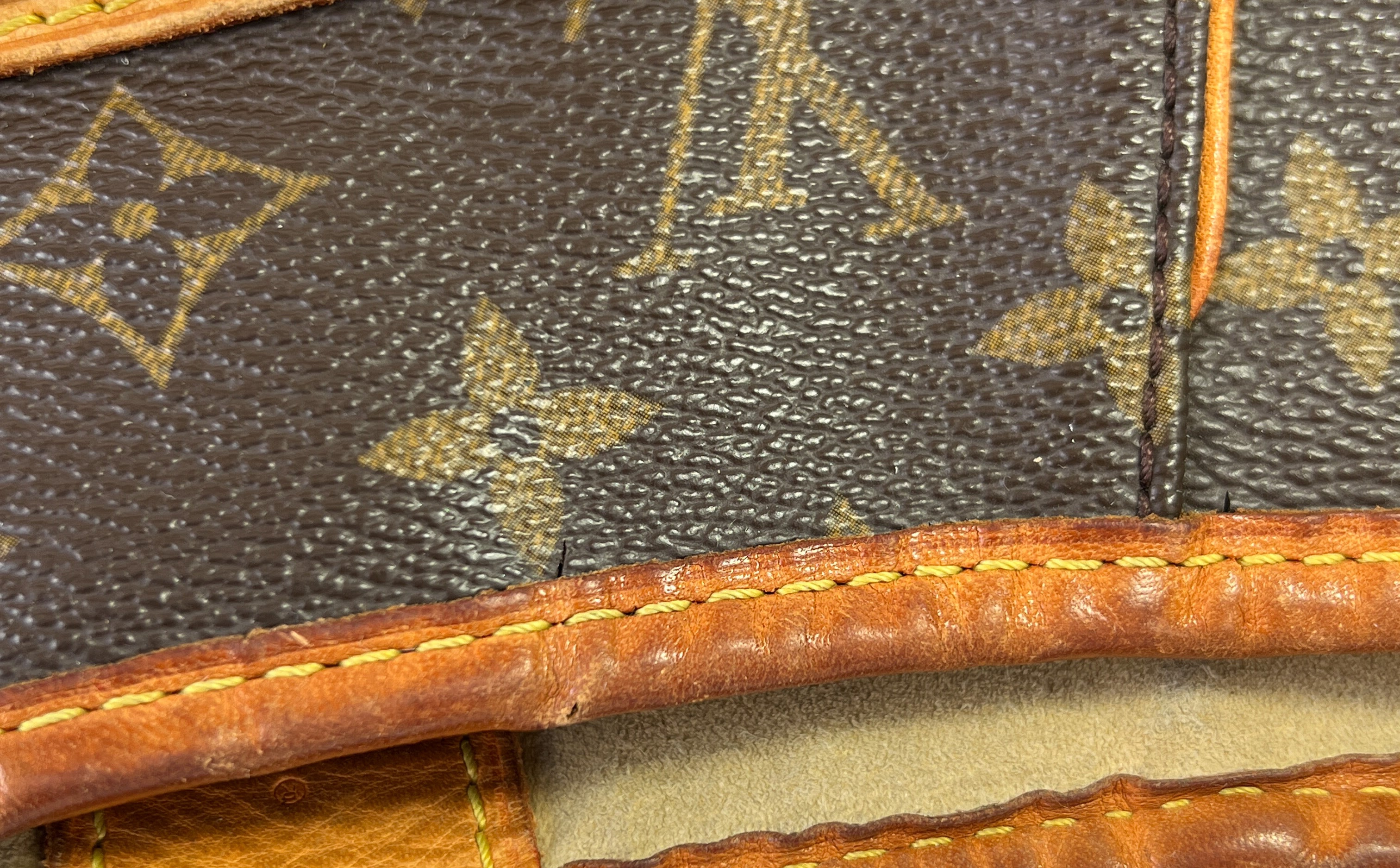 Louis Vuitton Galliera PM shoulder bag