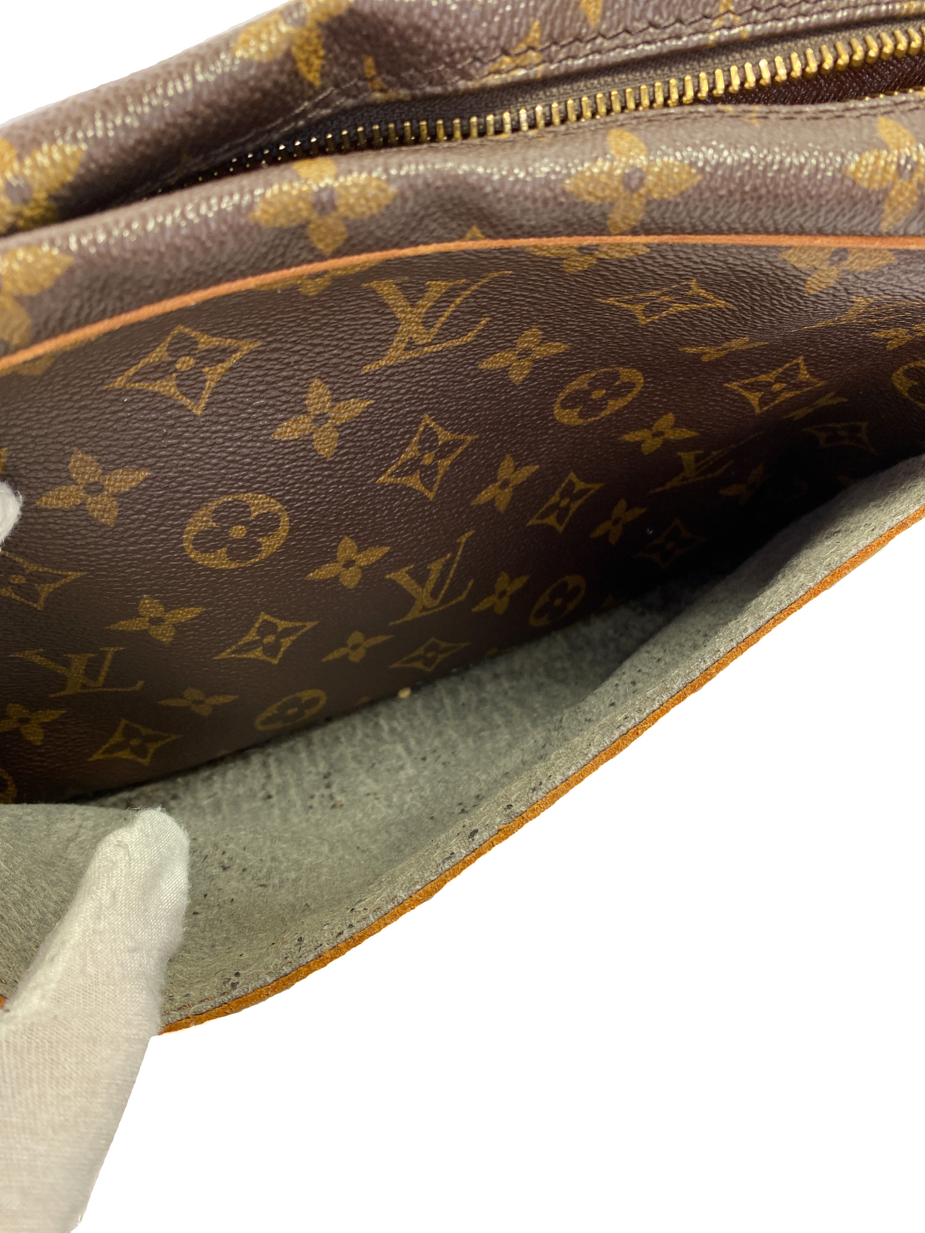 Louis Vuitton 1992 vintage customized Compiegne 28 with vintage LV strap