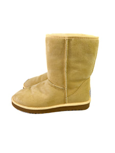 UGG short classic light yellow boots size 7