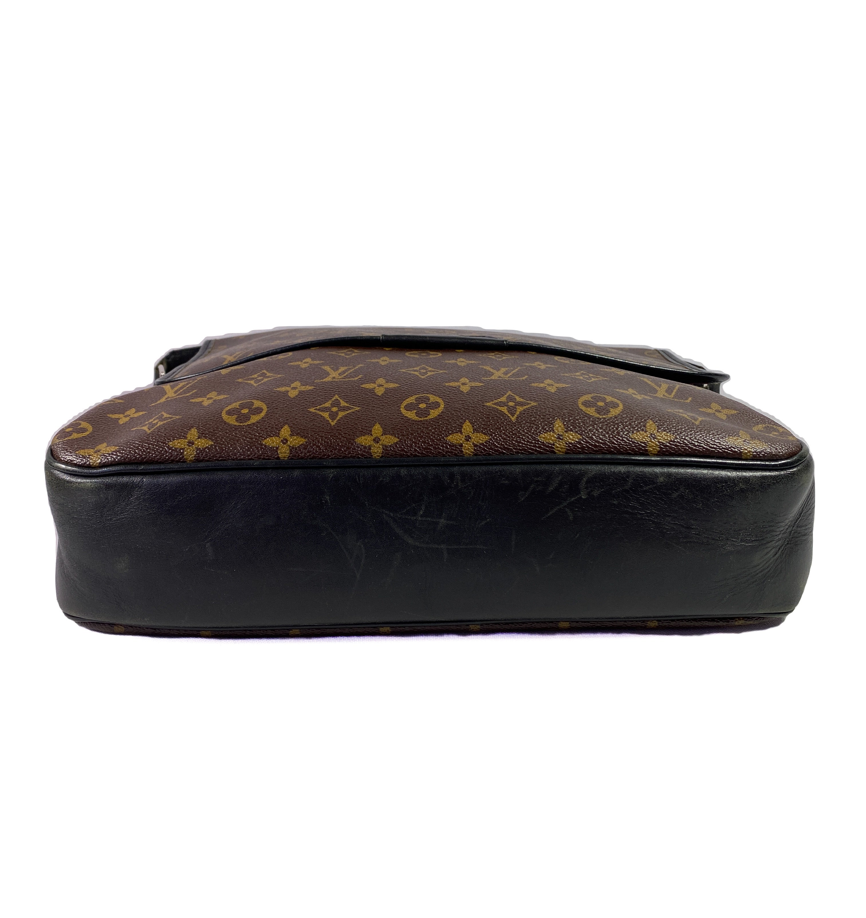 Louis Vuitton Monogram Macassar Bass messenger bag