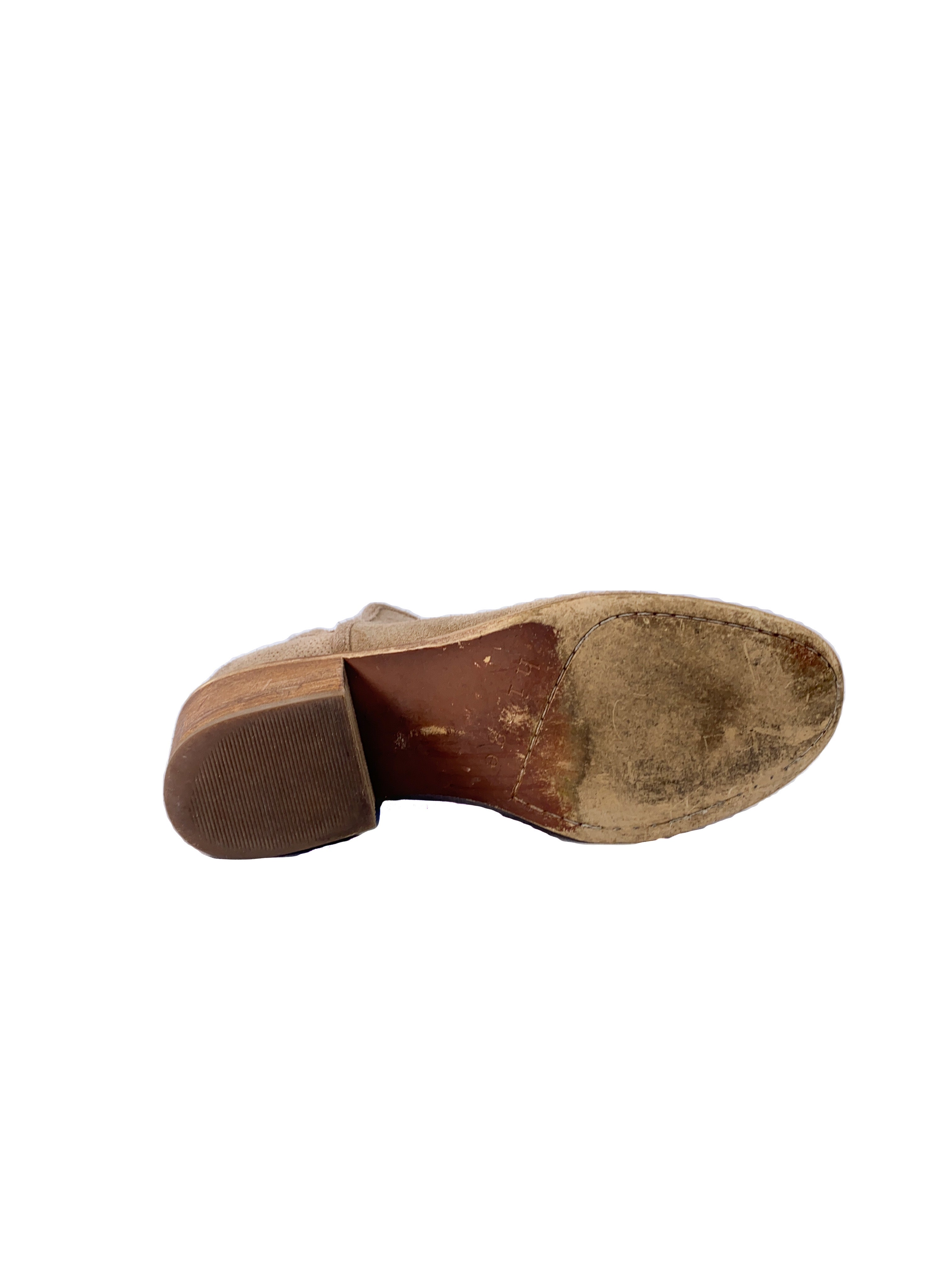 Hinge tan suede ankle boots size 5.5