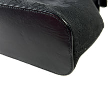 Gucci black signature shoulder bag