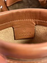 Gucci vintage suede leather drawstring bag