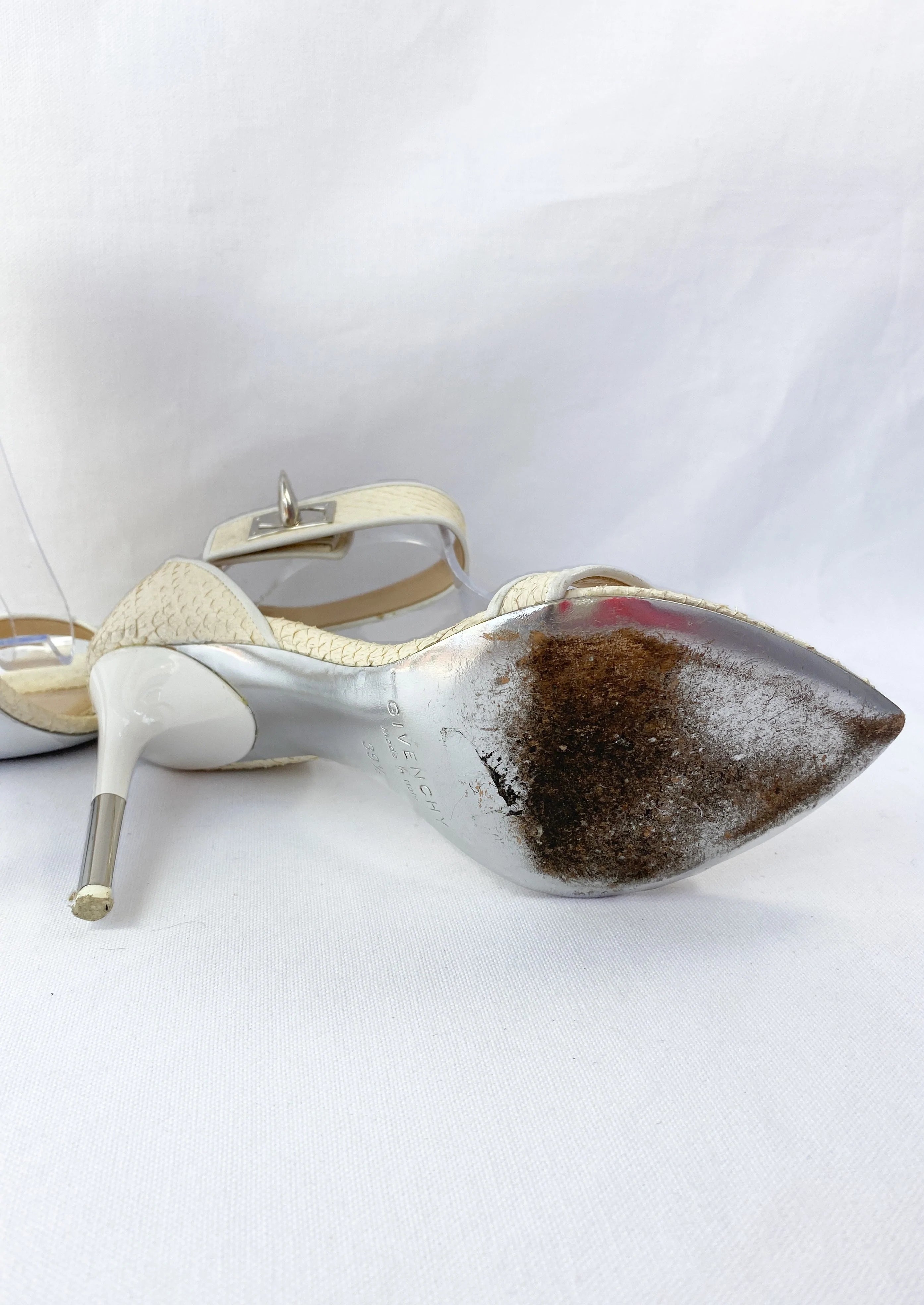 Givenchy cream python shark tooth pumps size 39.5 - My Girlfriend's Wardrobe LLC