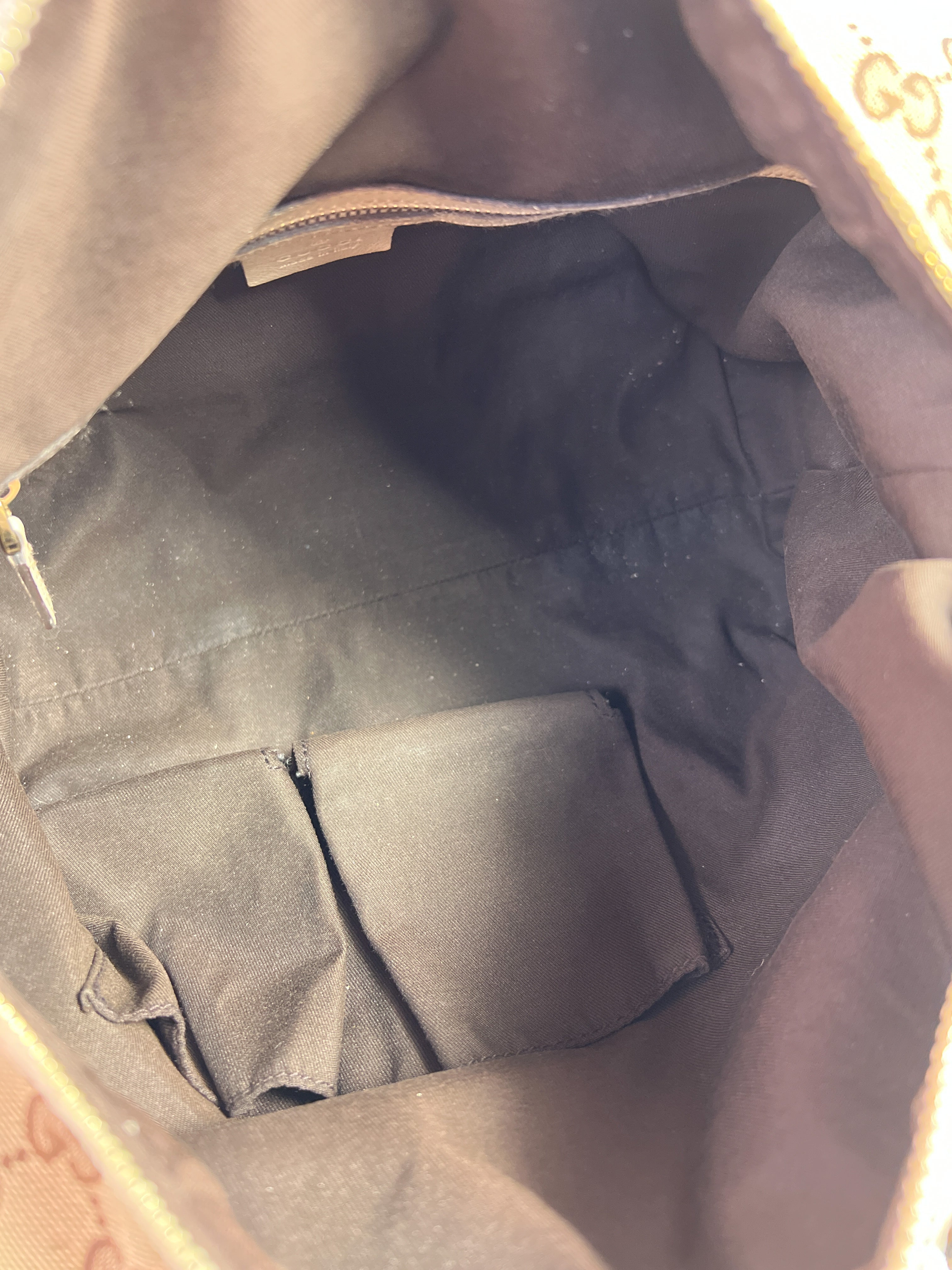 Gucci white and brown signature satchel