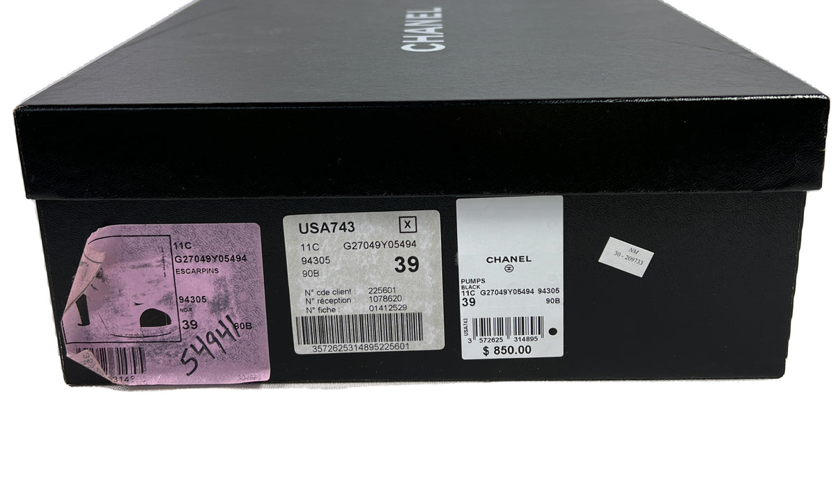 Chanel black patent leather pumps size 39