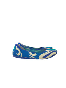 Rothy's blue, green, and tan print rounded toe flats size 8