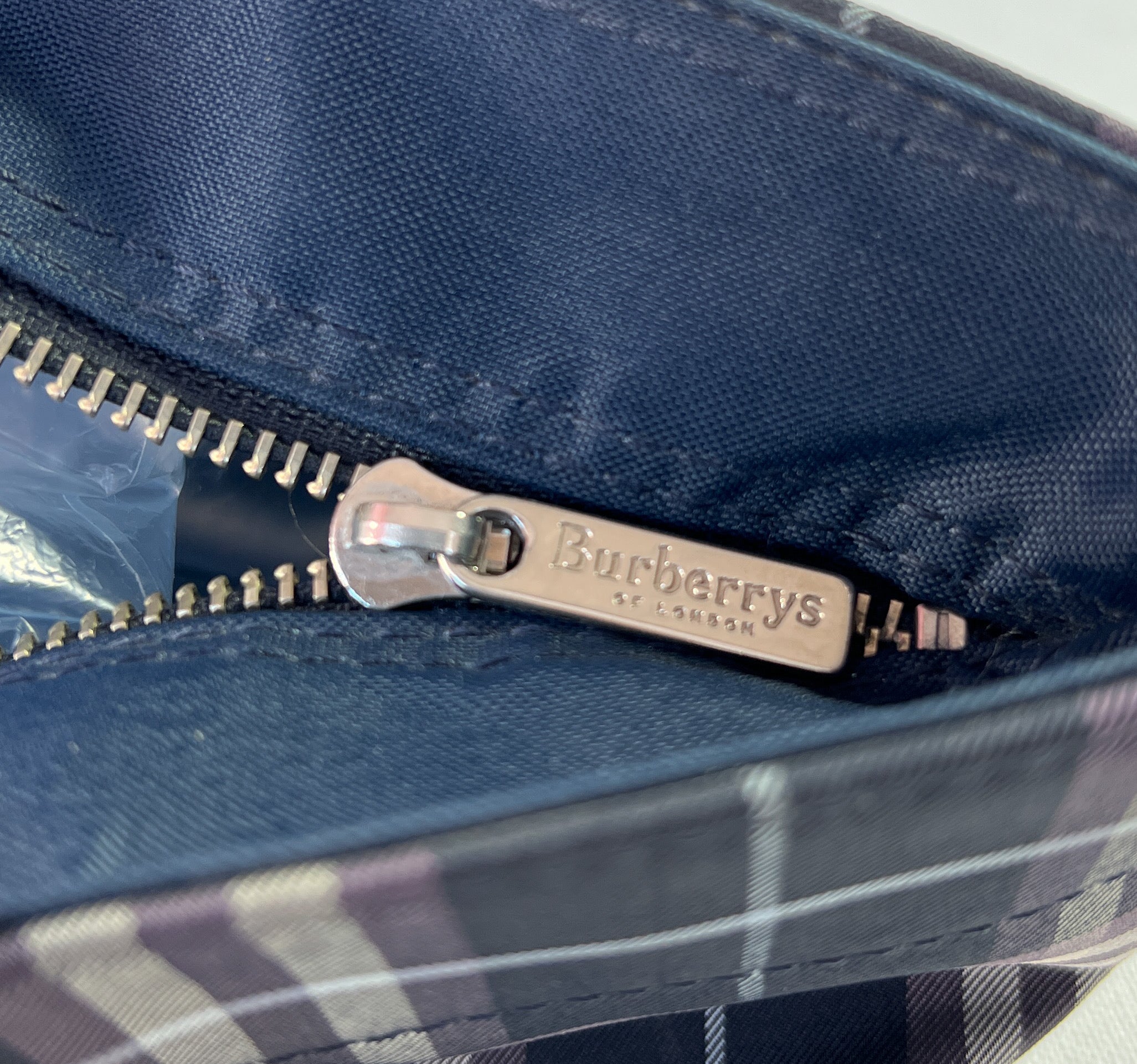 Burberry navy plaid vintage Blue Label tote