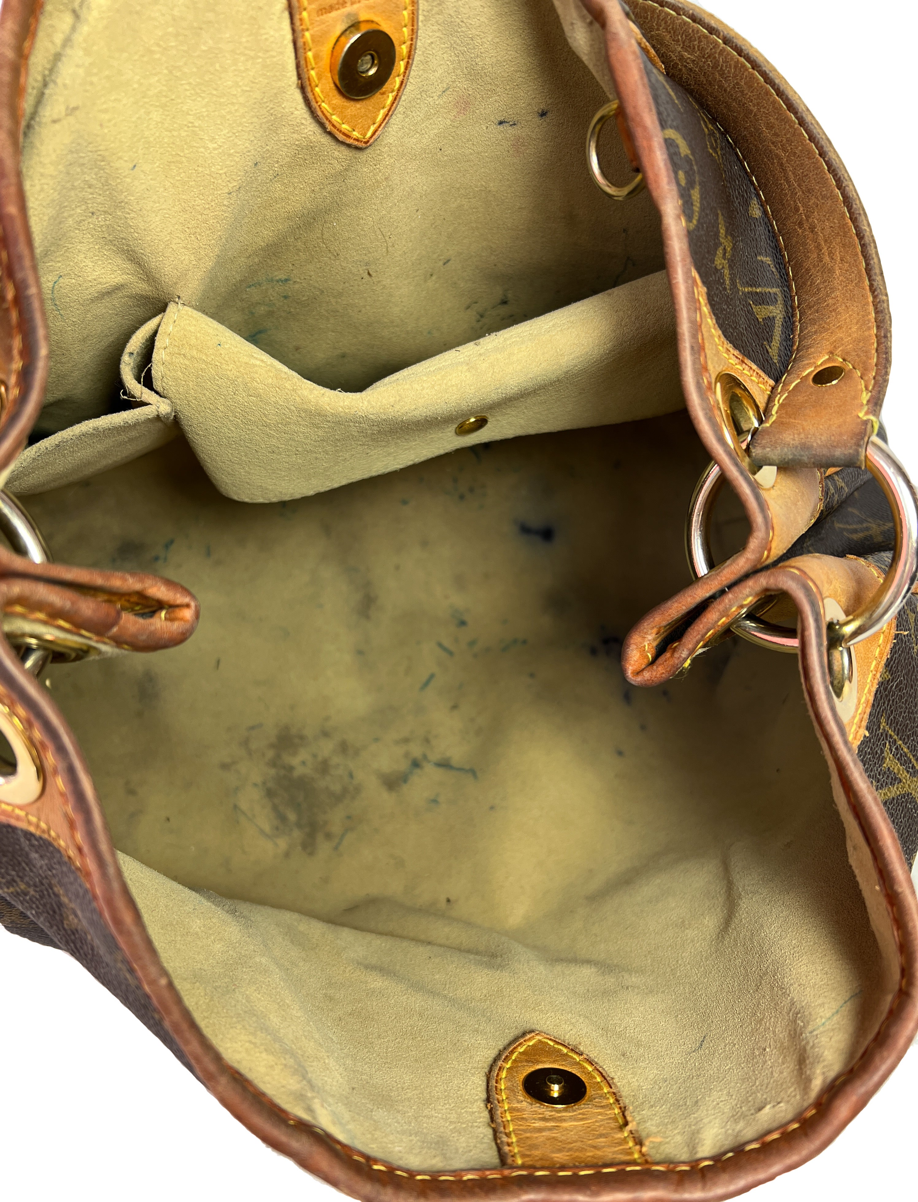 Louis Vuitton Galleria PM monogram shoulder bag