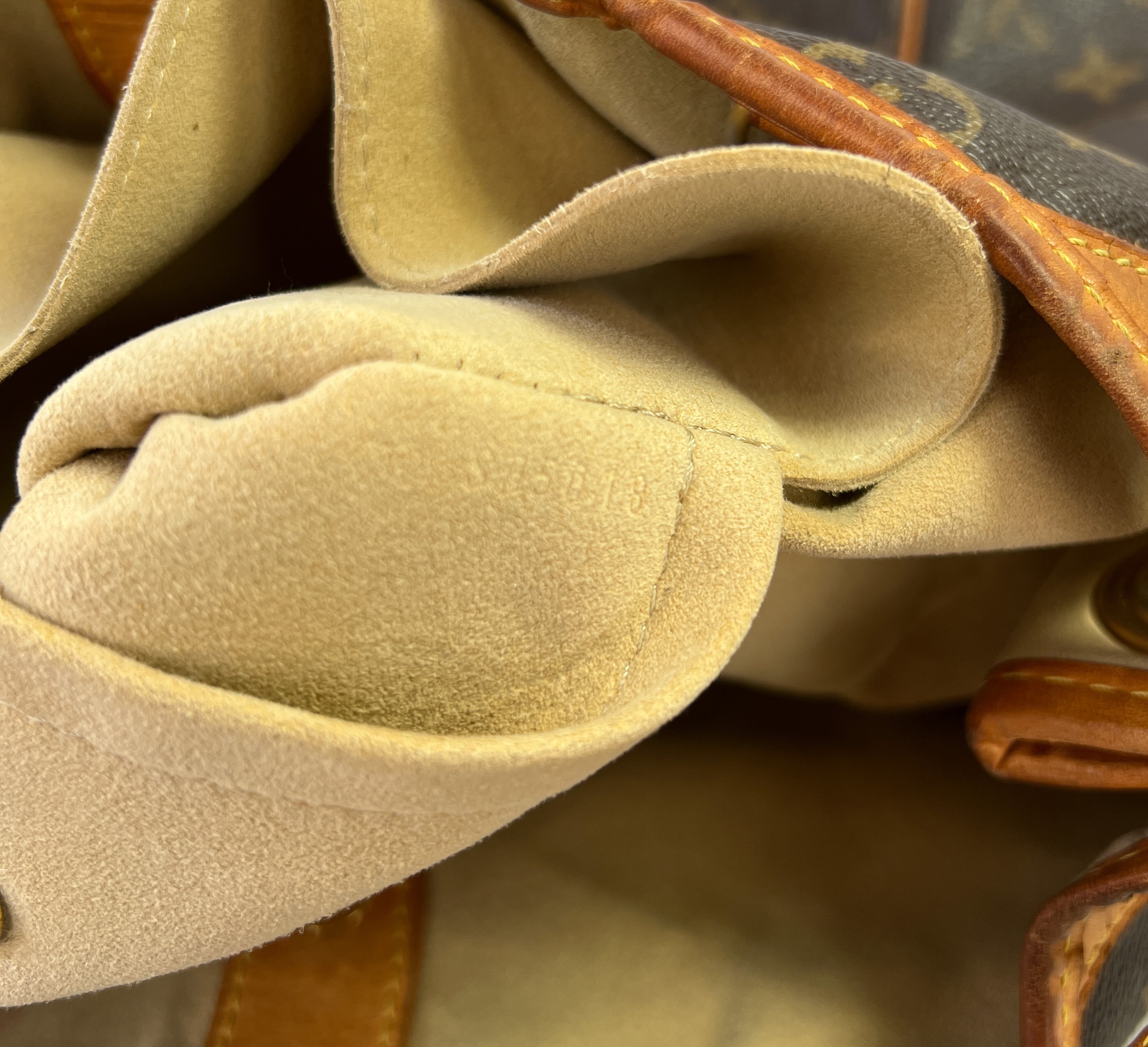 Louis Vuitton Galliera PM shoulder bag