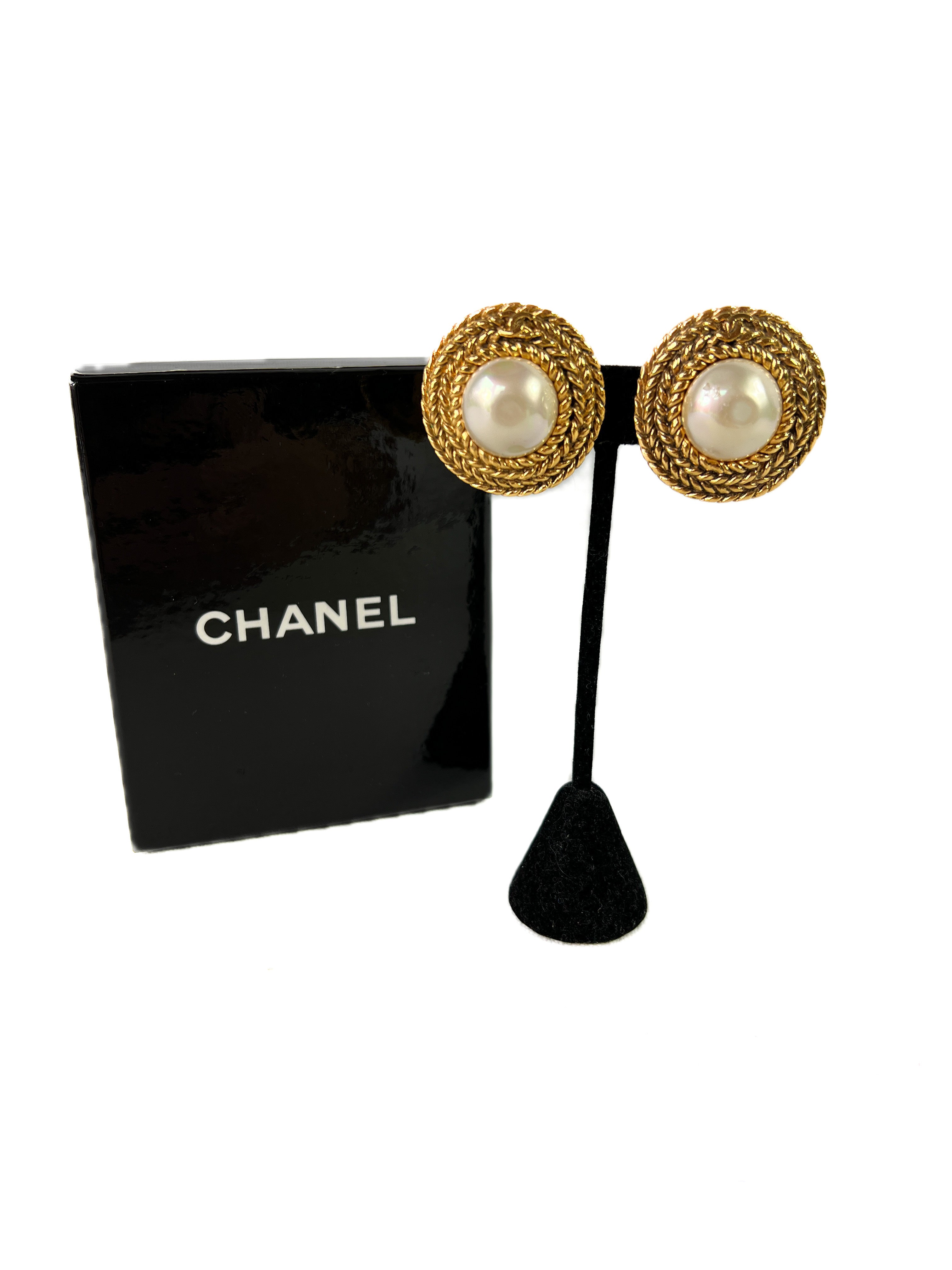 Chanel Pearl Gilt Gold Tone Metal Ribbon Braid Faux Clip 1993