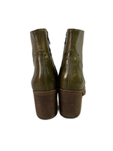 Frye olive leather heeled boots size 6