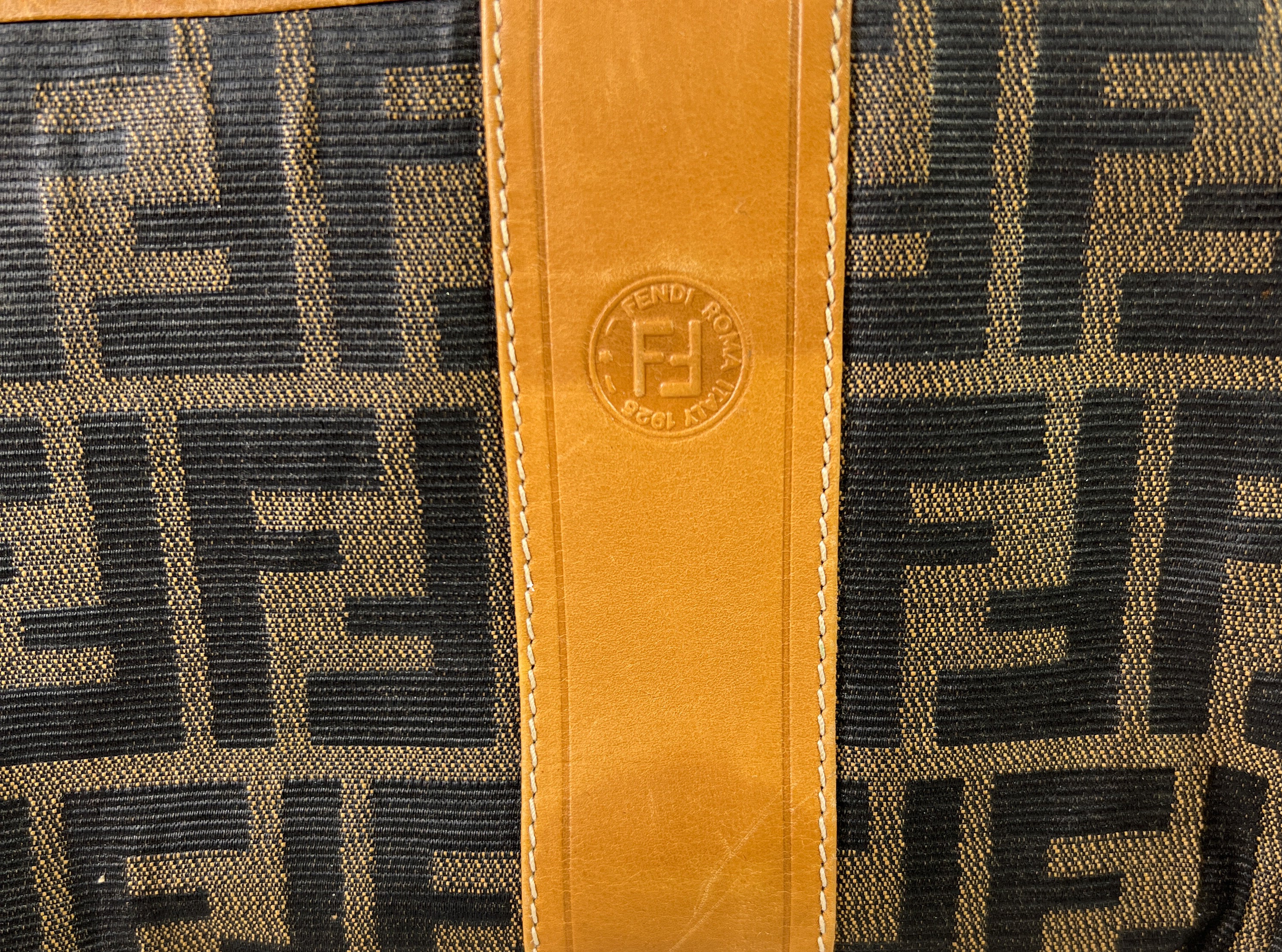 Fendi vintage zip pouch