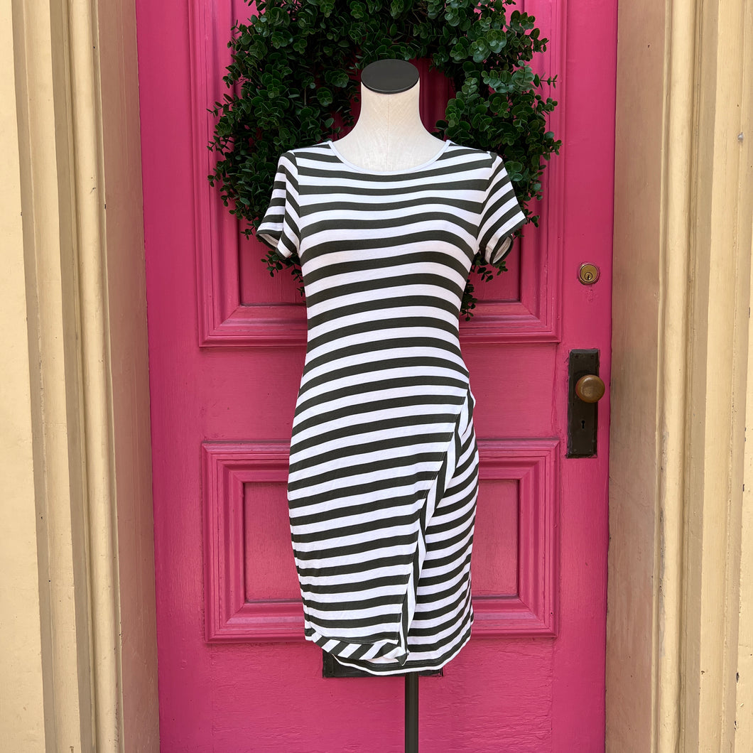 Market & Spruce olive and white striped dress size M