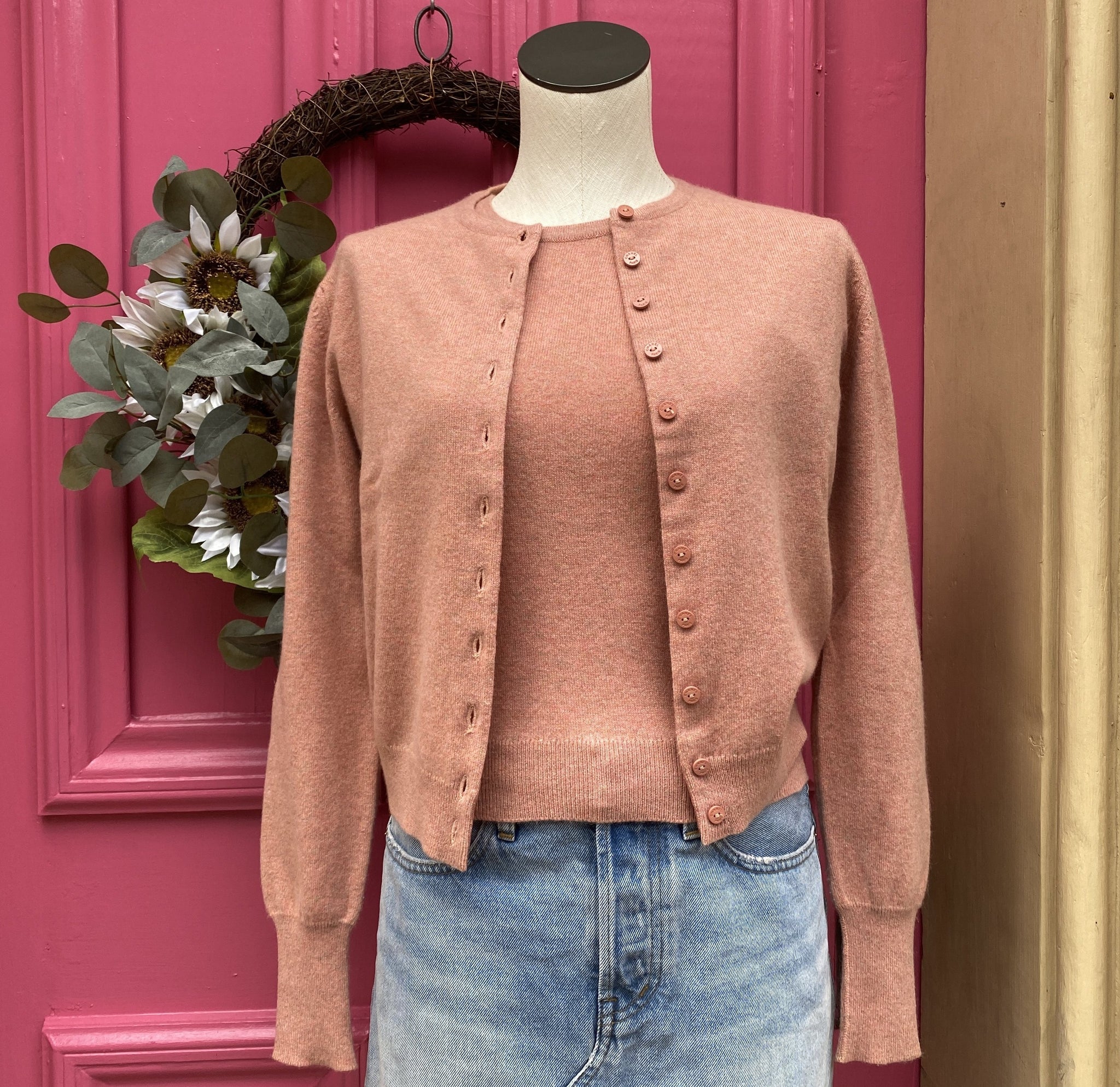 Chanel pink cashmere sweater & cardigan set size 38 (FR) – My Girlfriend's  Wardrobe LLC