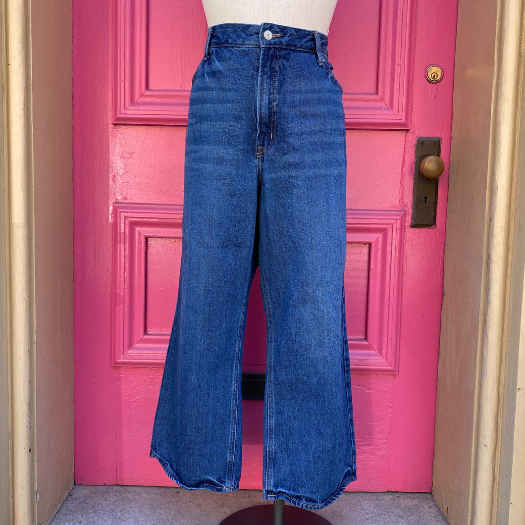 Old Navy extra high rise cropped wide leg jeans size 18