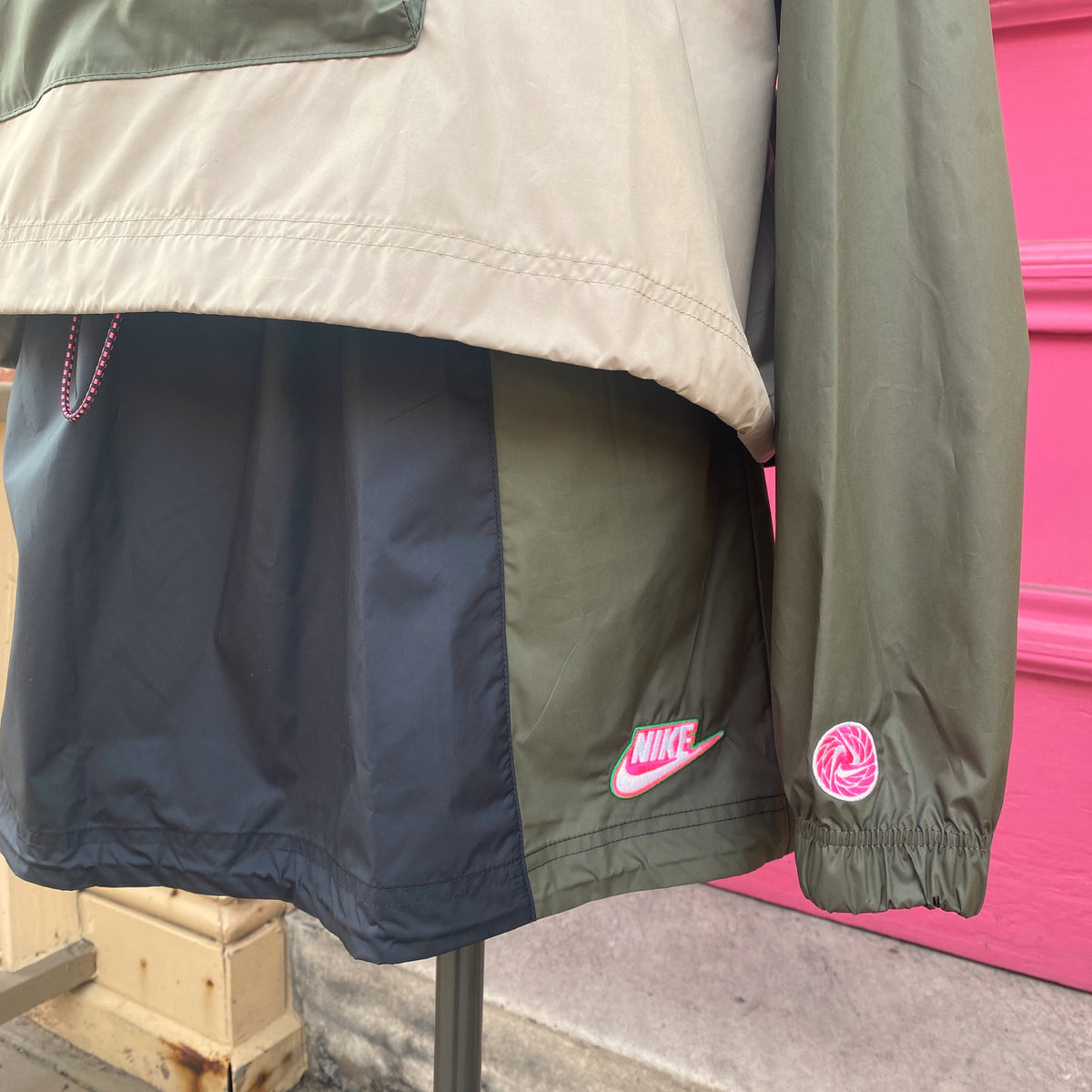 Nike black olive skirt pullover set size XXL