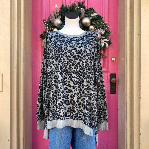 Dantelle olive green black leopard print long sleeve top size 2X